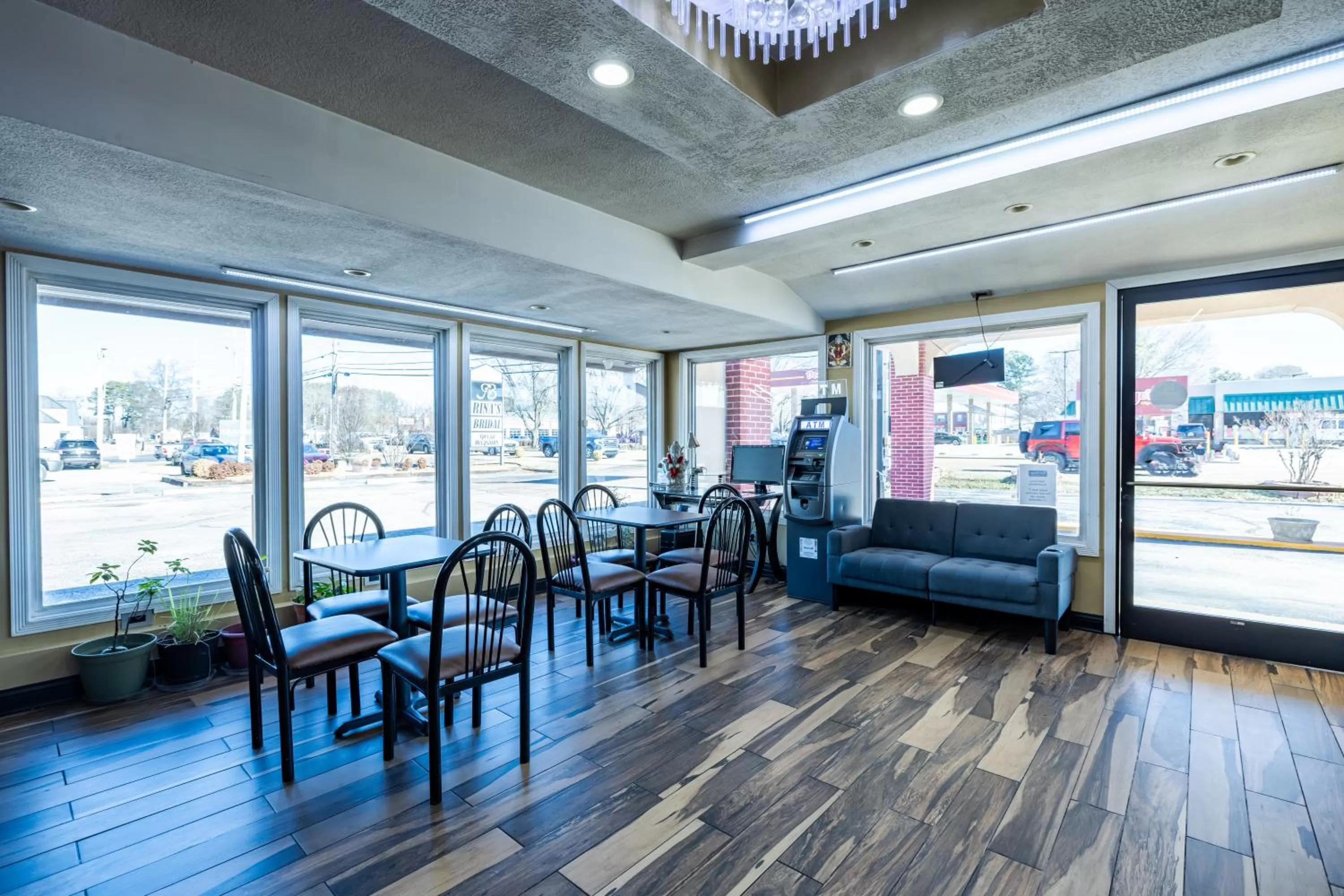 Dining area in Travelodge by Wyndham Jackson I-40 Exit 82