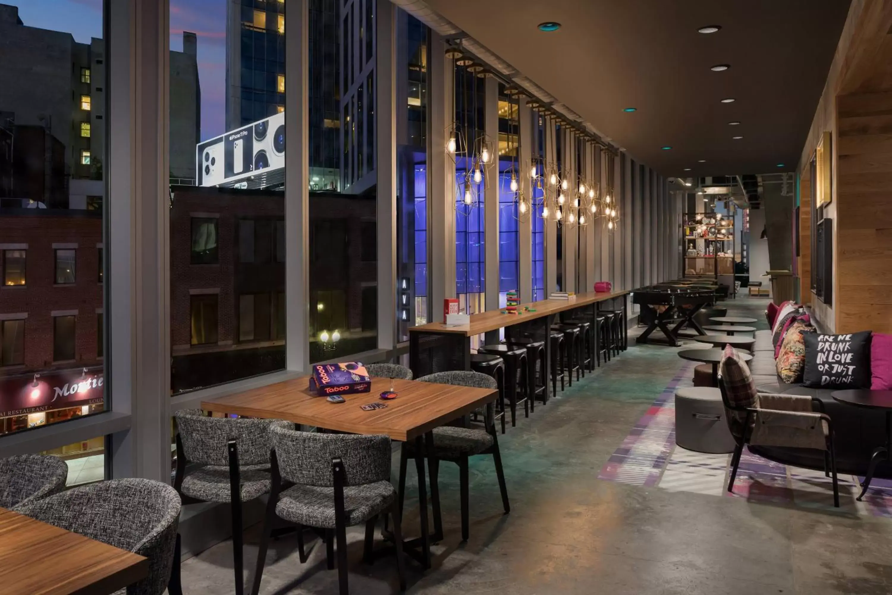 Lobby or reception, Restaurant/Places to Eat in Moxy Boston Downtown
