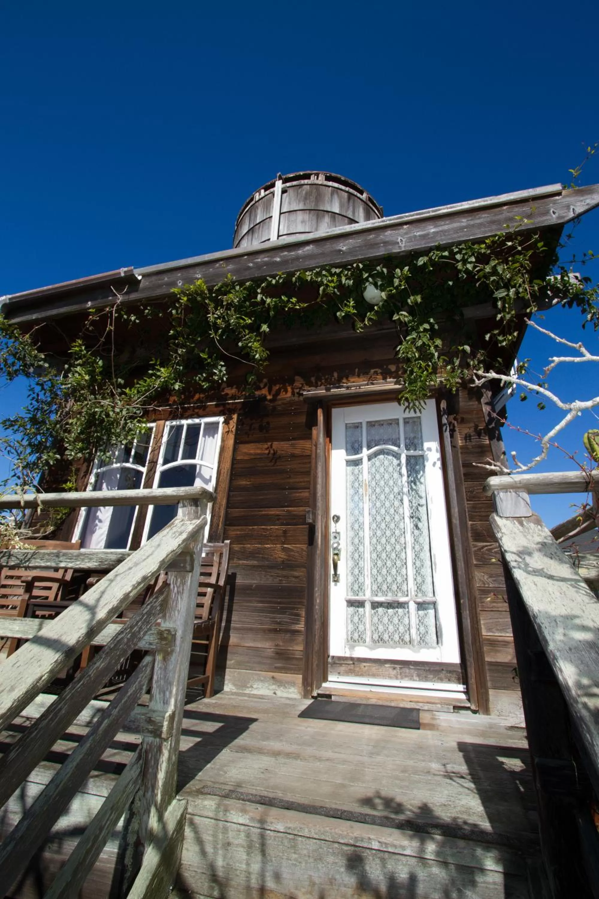 Decorative detail in Sweetwater Inn and Spa