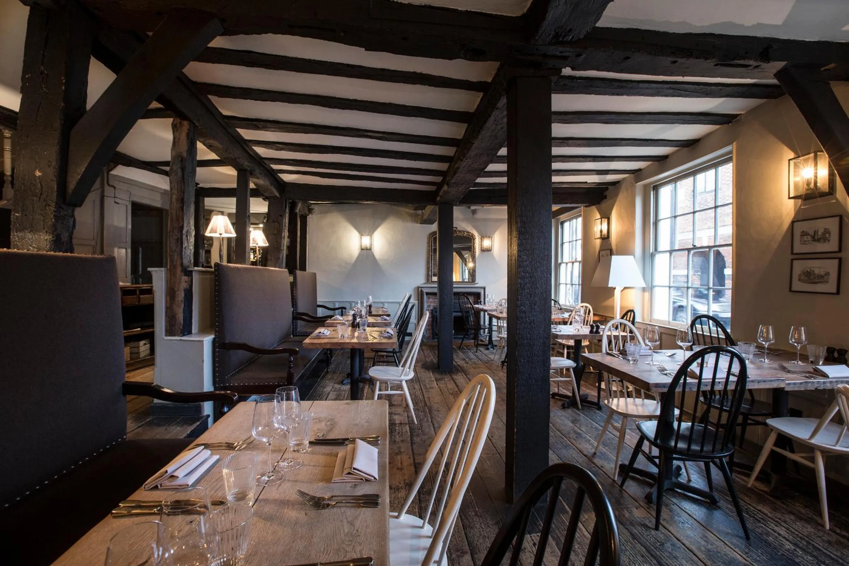 Restaurant/places to eat in The Crown