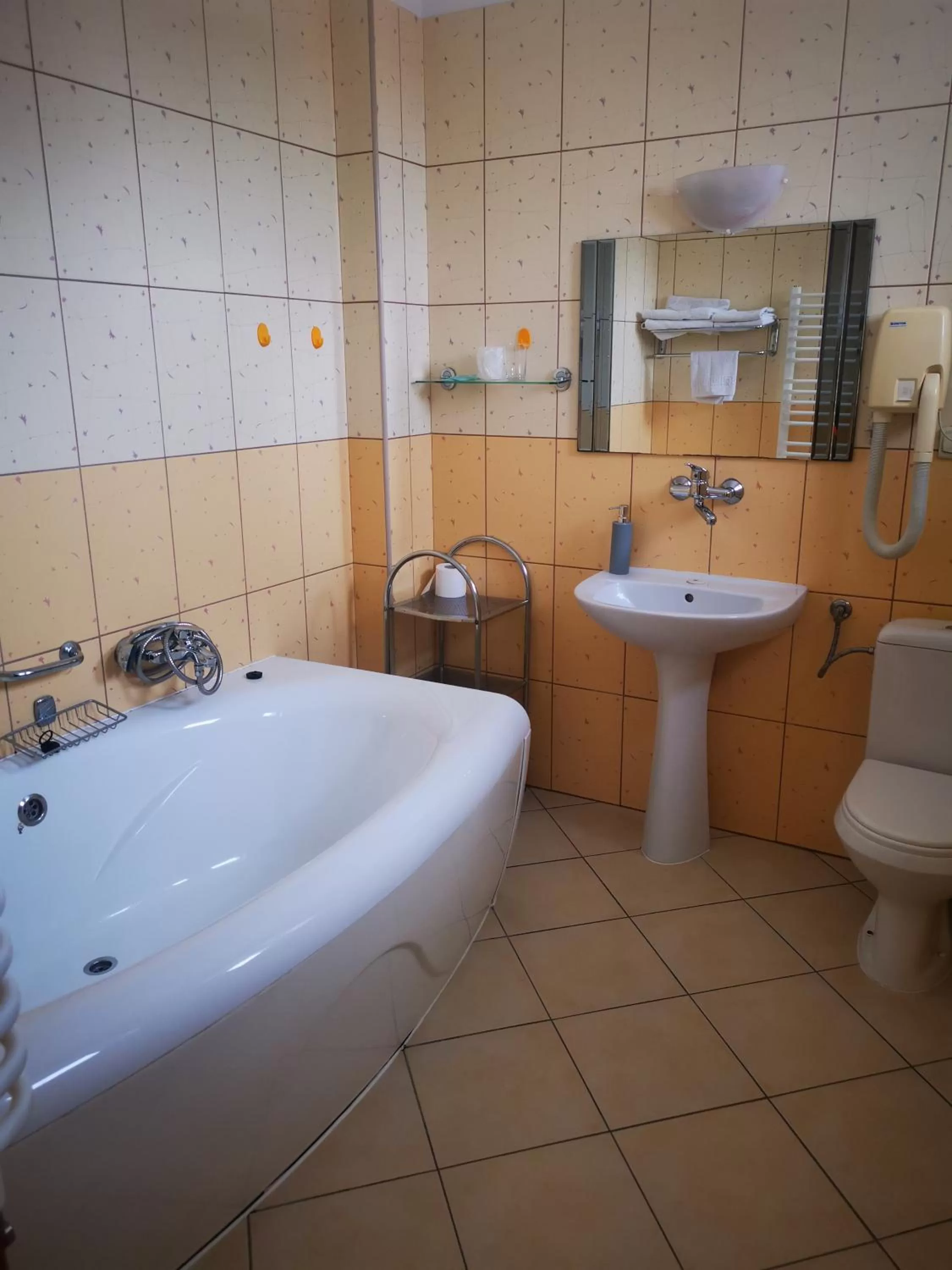 Bathroom in Hotel i Restauracja Bona