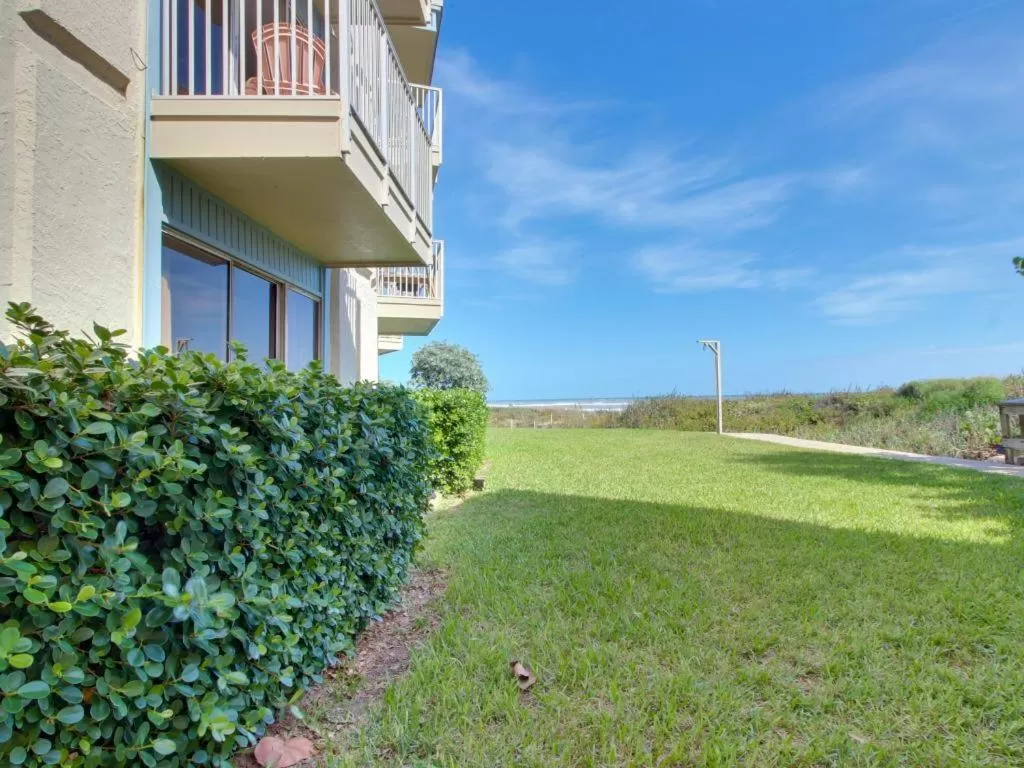 Patio, Property Building in La Internacional Condominiums #210