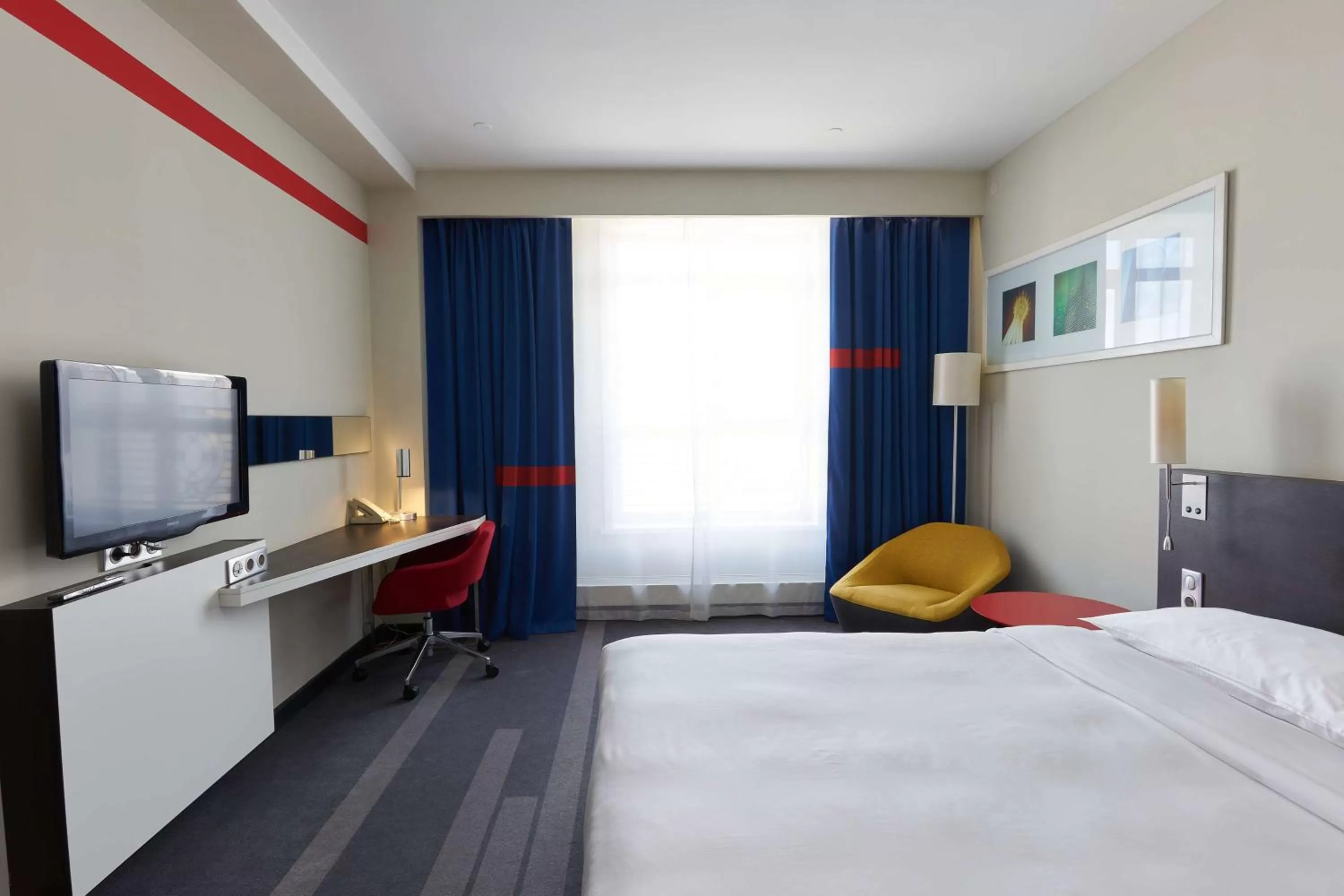 Bed in Park Inn by Radisson Hotel Astana