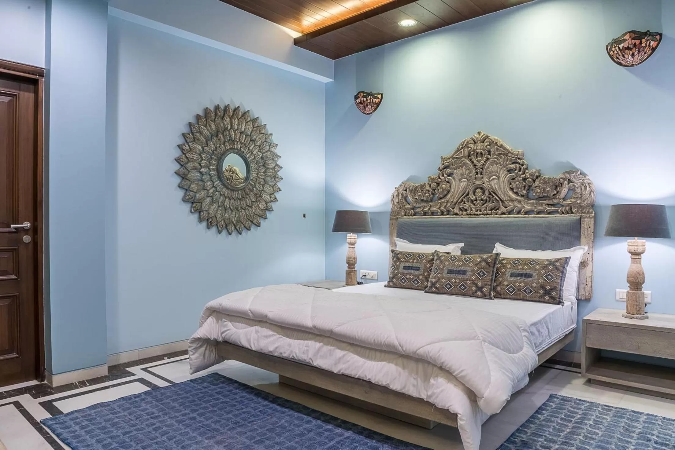 Bed in The Almond Tree