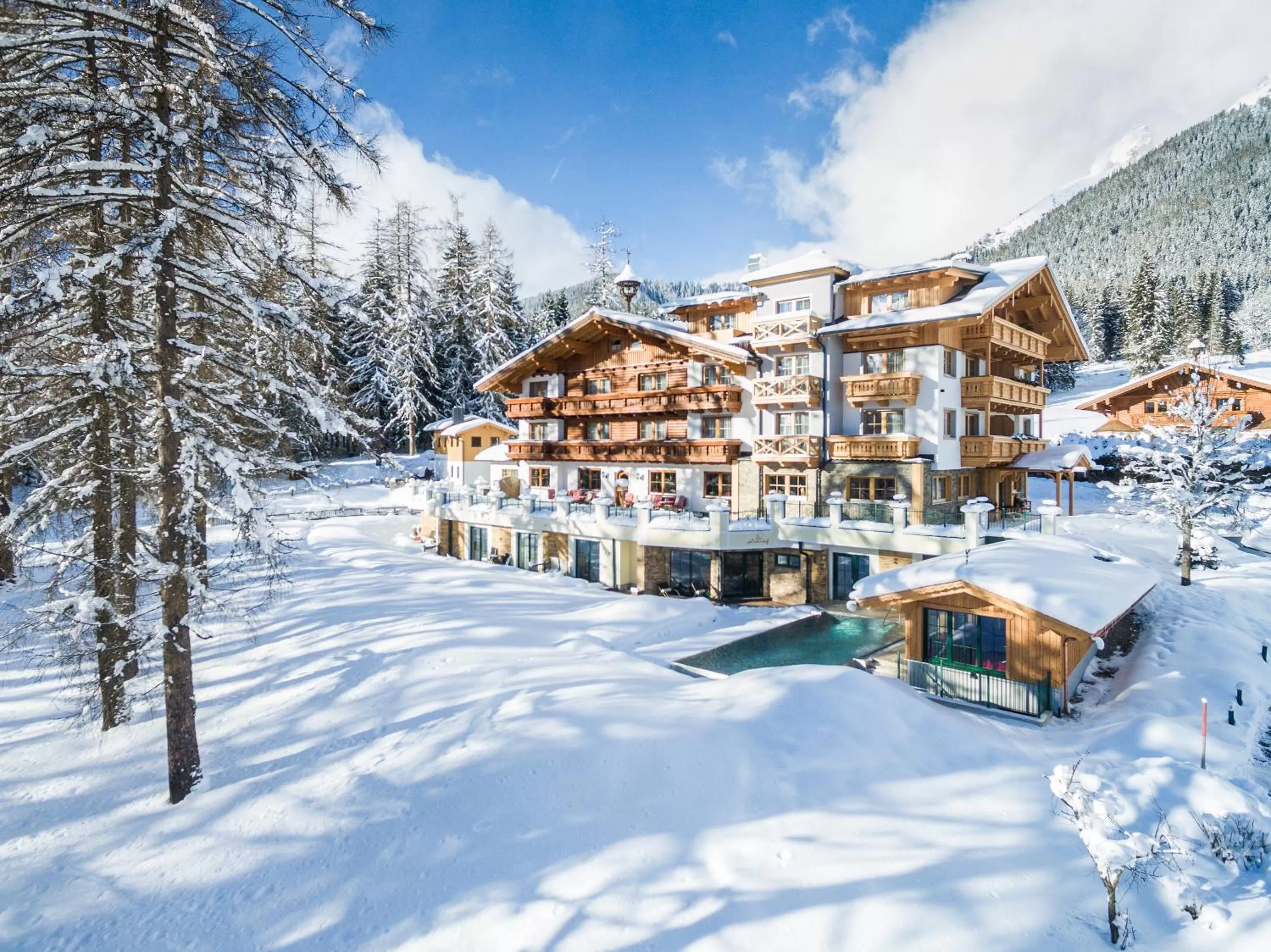 Property building in Hotel Lindenhof