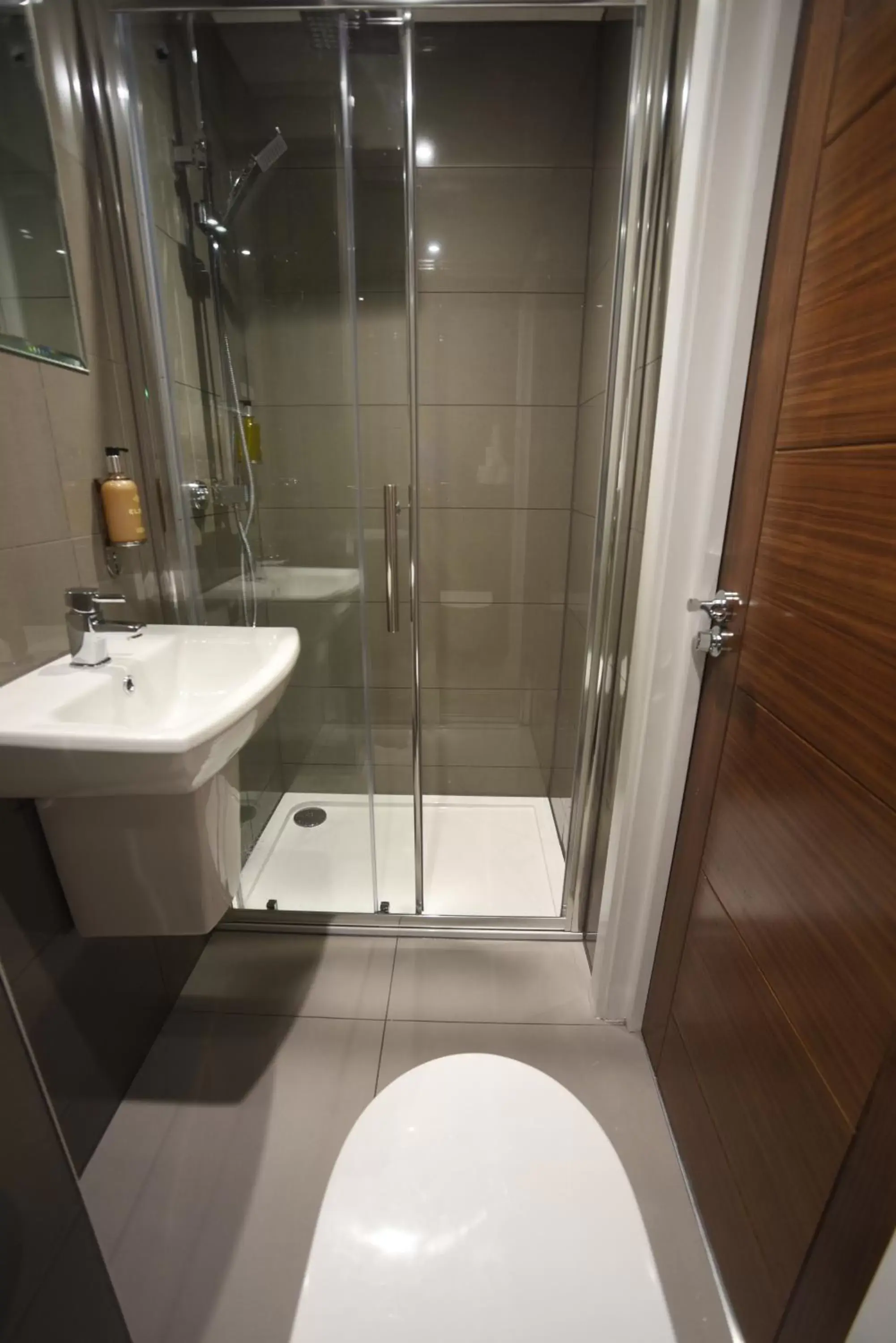 Bathroom in Trebovir Hotel
