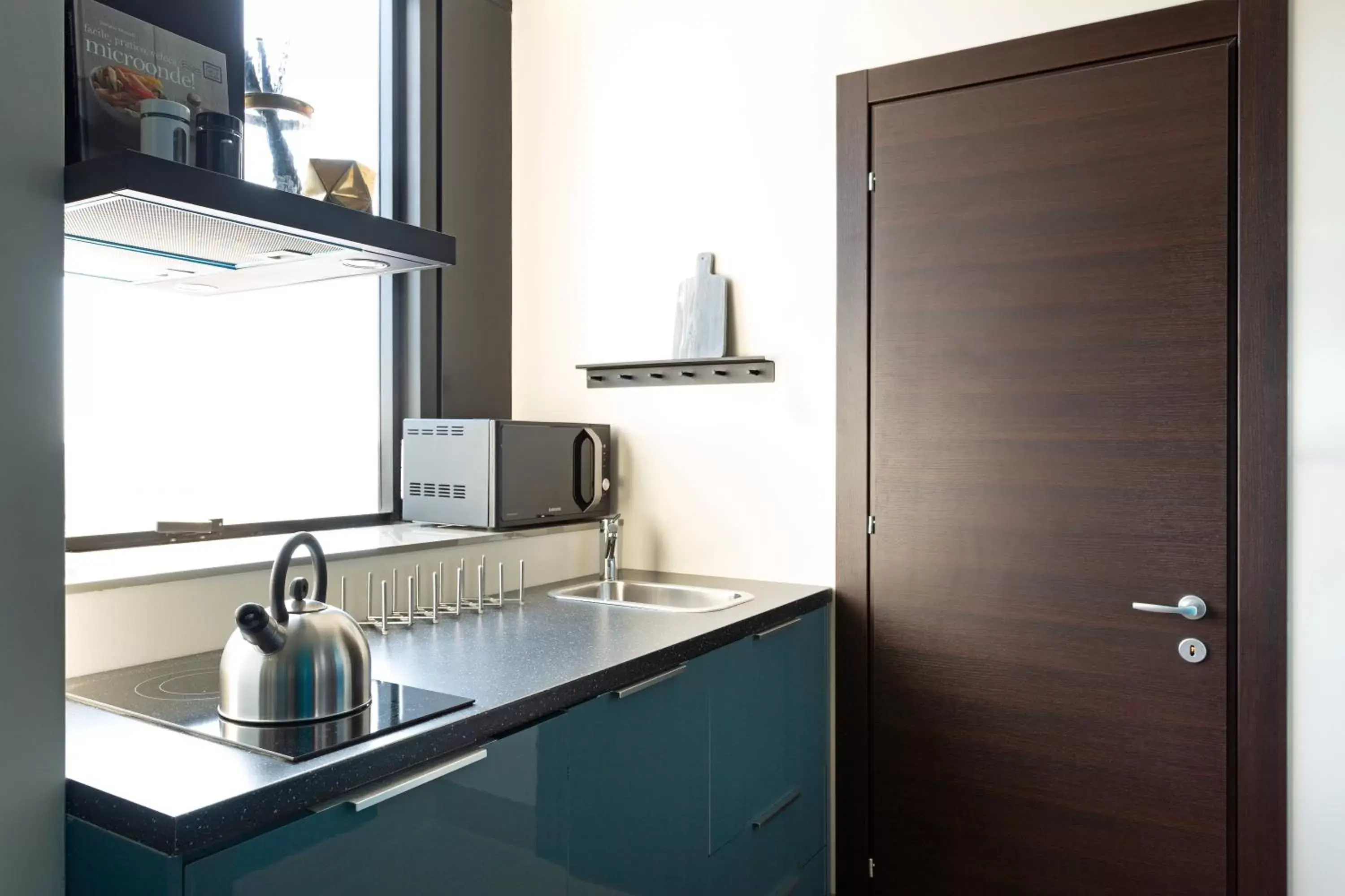 Kitchen or kitchenette, Kitchen/Kitchenette in B&B Hotel Milano Sesto Marelli