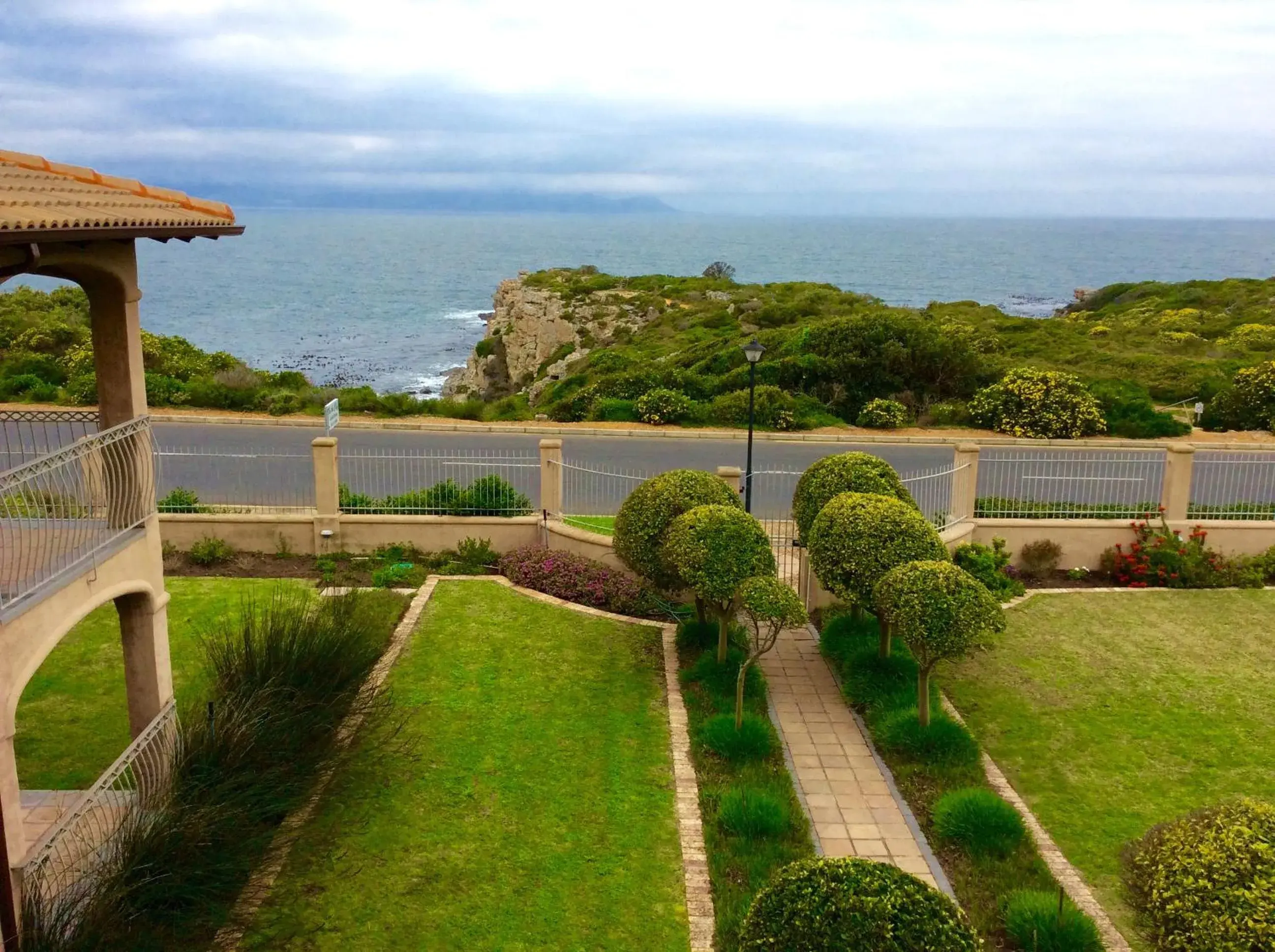 Garden, Pool View in On The Cliff Guest House