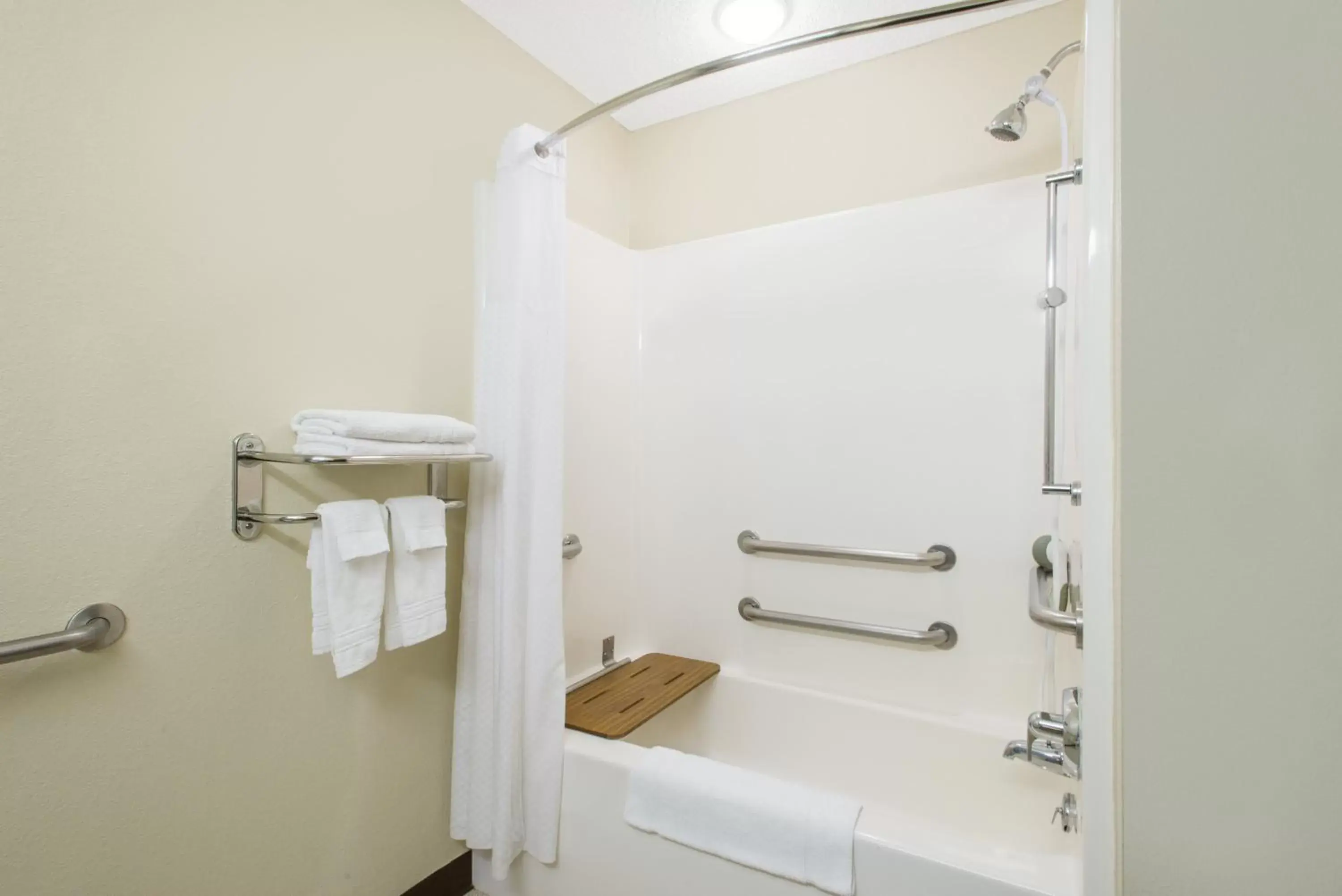 Bathroom in Microtel Inn & Suites by Wyndham