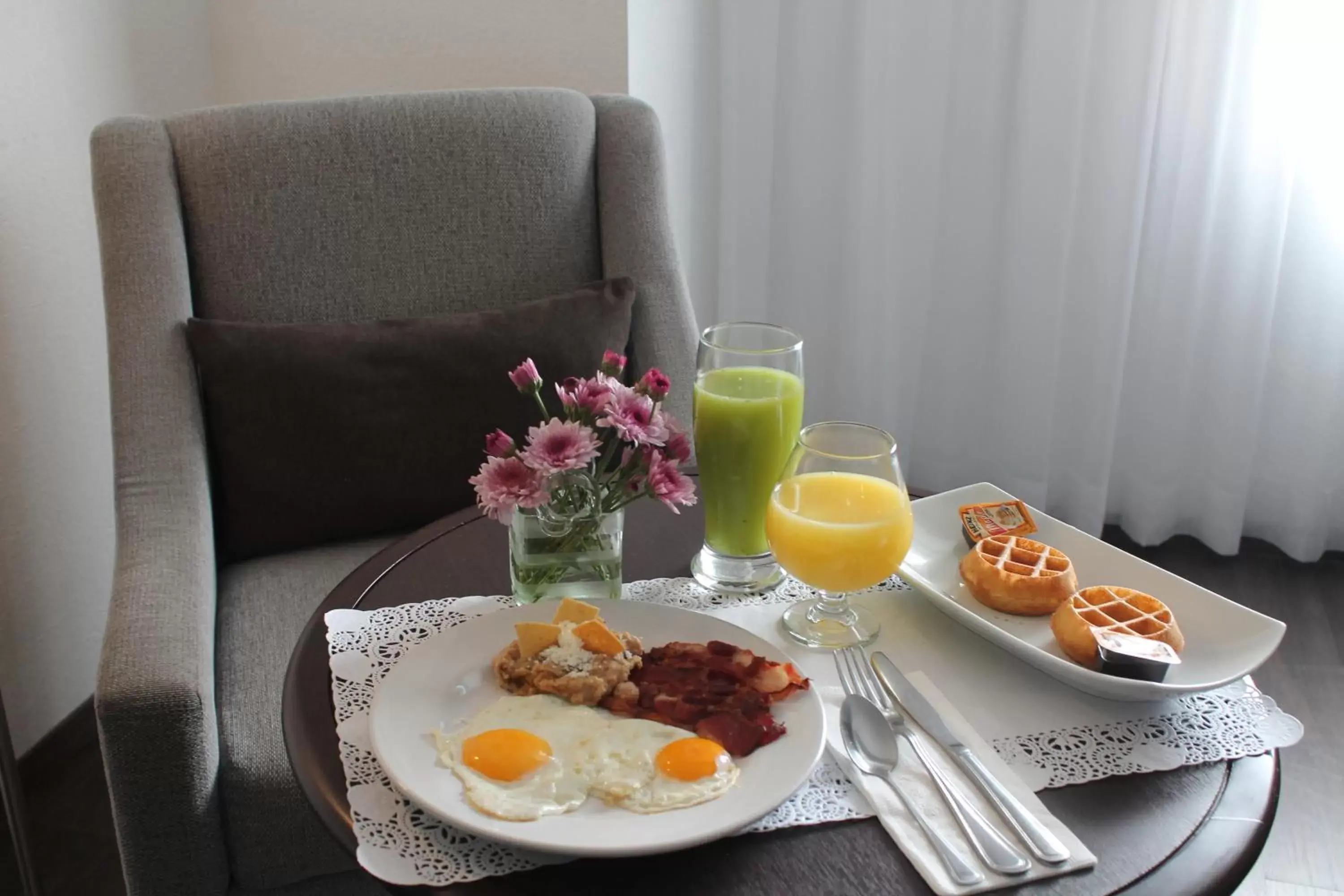 Buffet breakfast in Ejecutivo Express Guadalajara Providencia - Av México Buffet breakfast in Ejecutivo Express Guadalajara Providencia - Av México