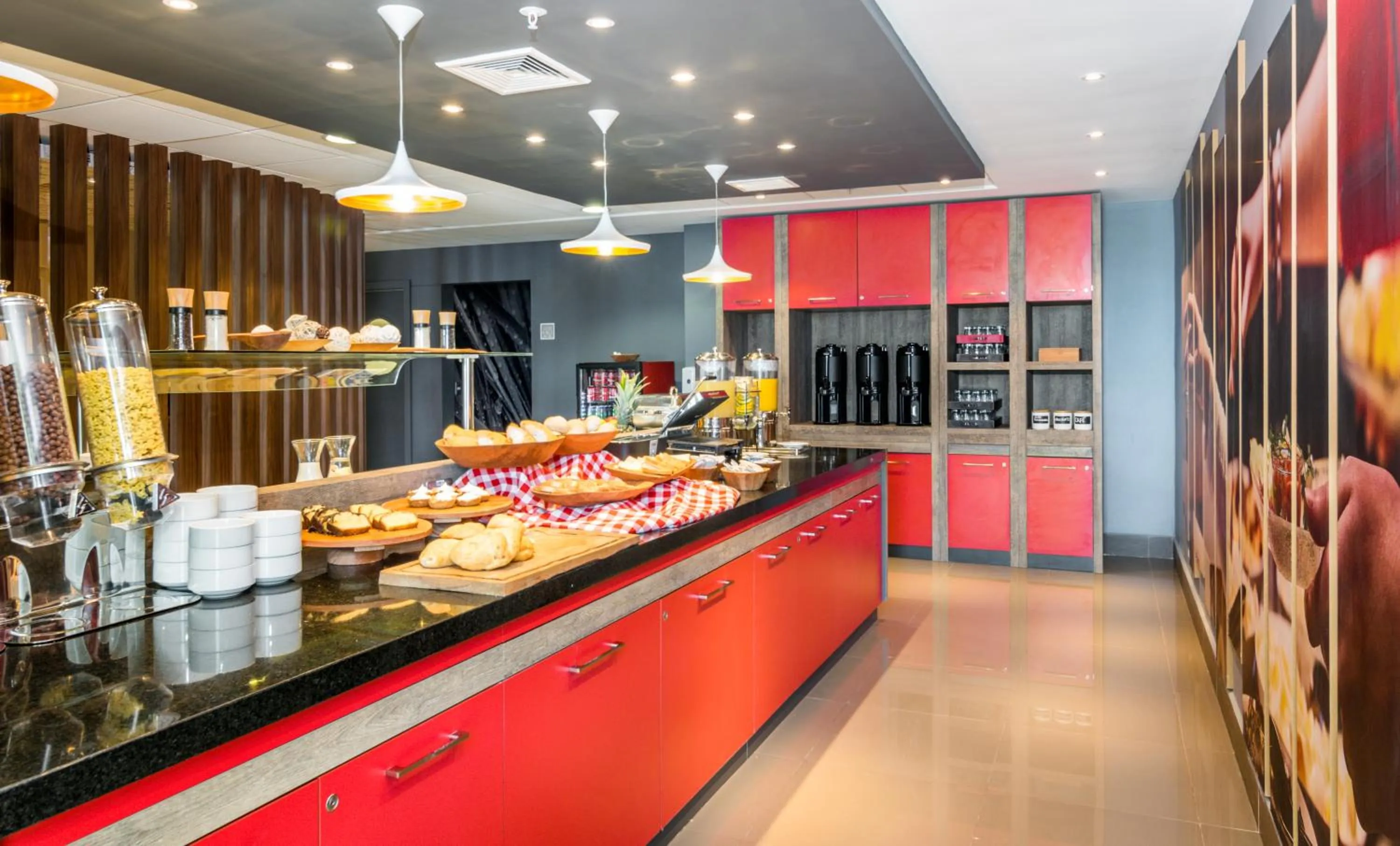 Buffet breakfast in ibis Puerto Montt