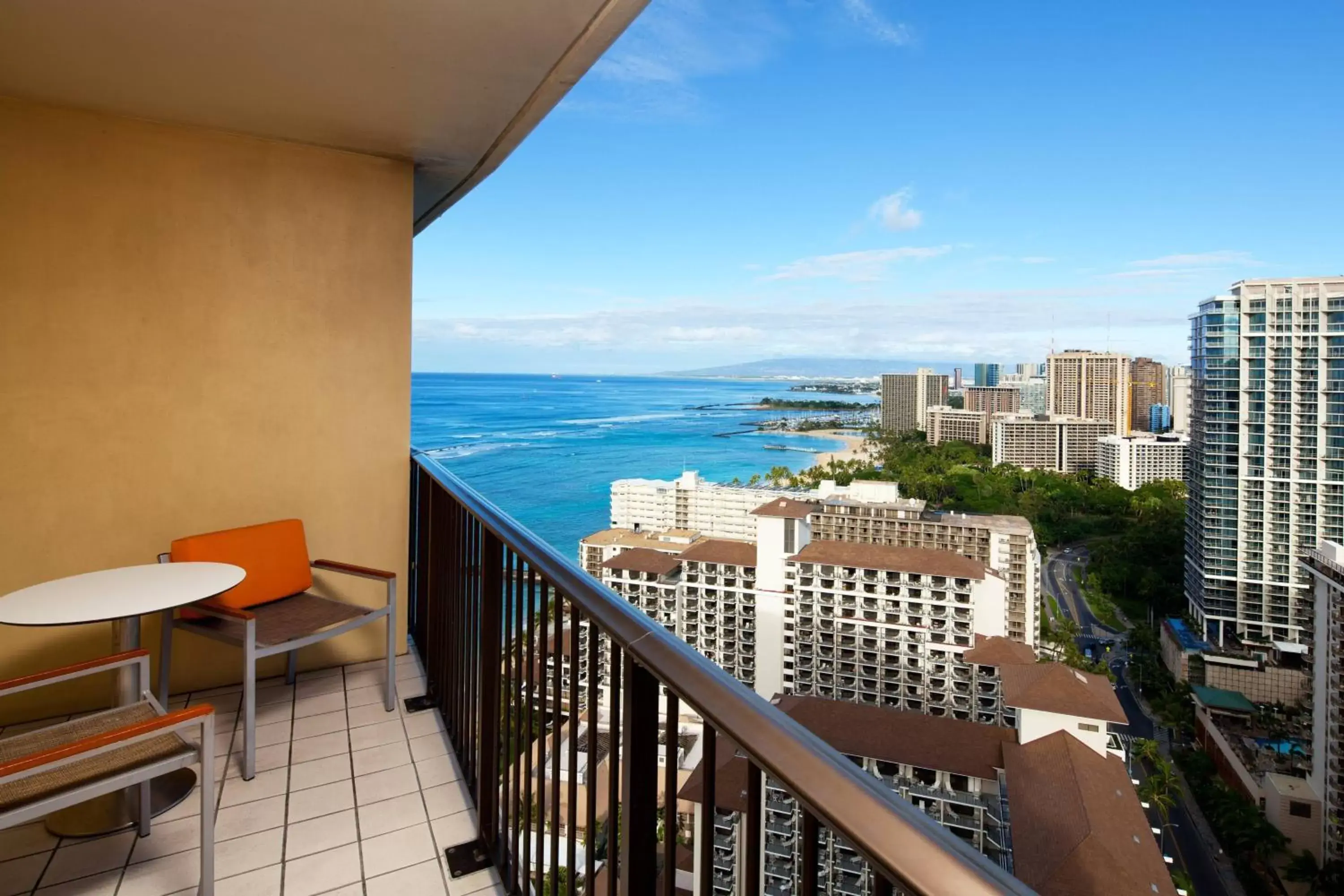 Photo of the whole room in Sheraton Waikiki