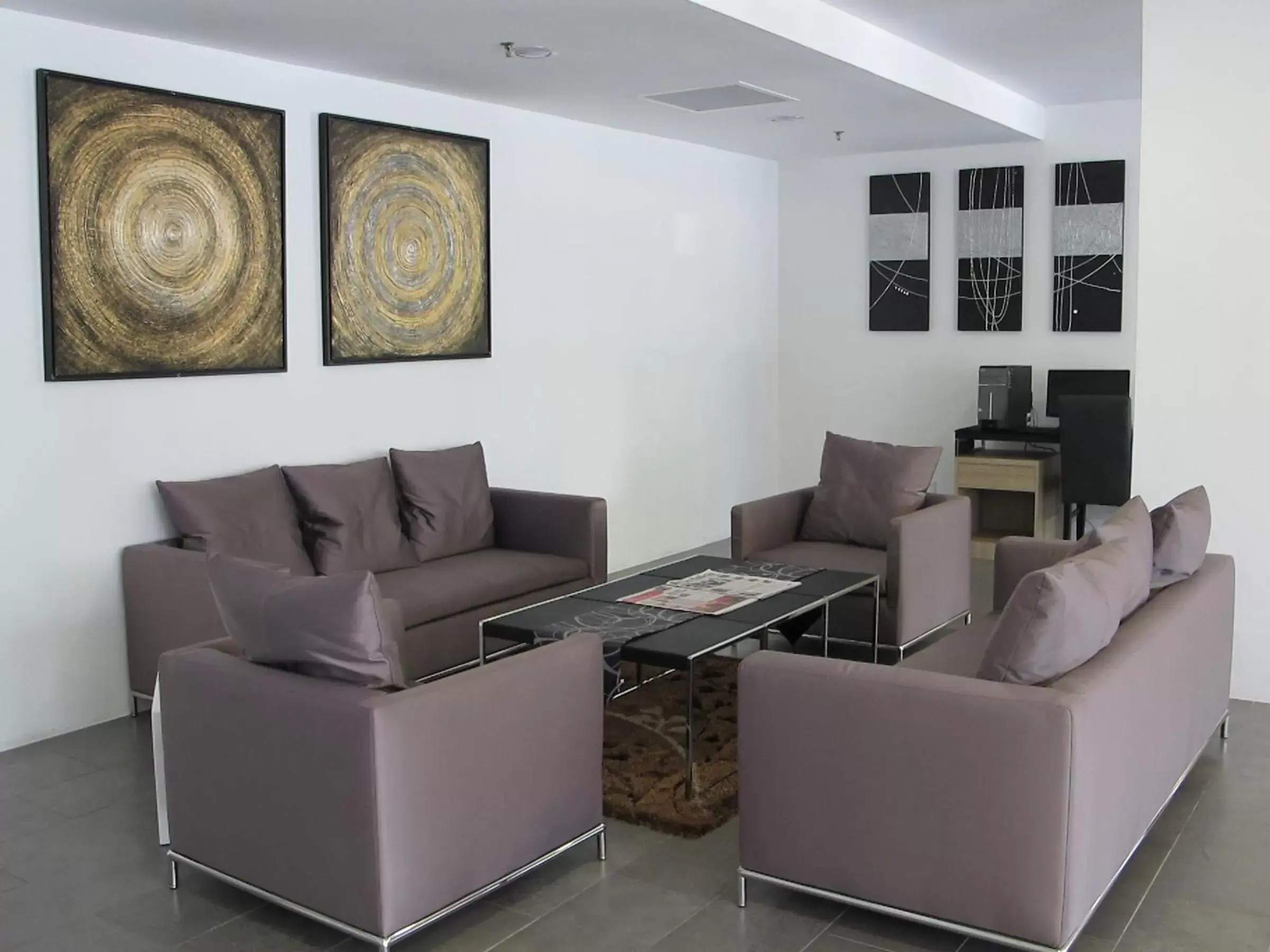 Business facilities, Seating Area in Badi'ah Hotel
