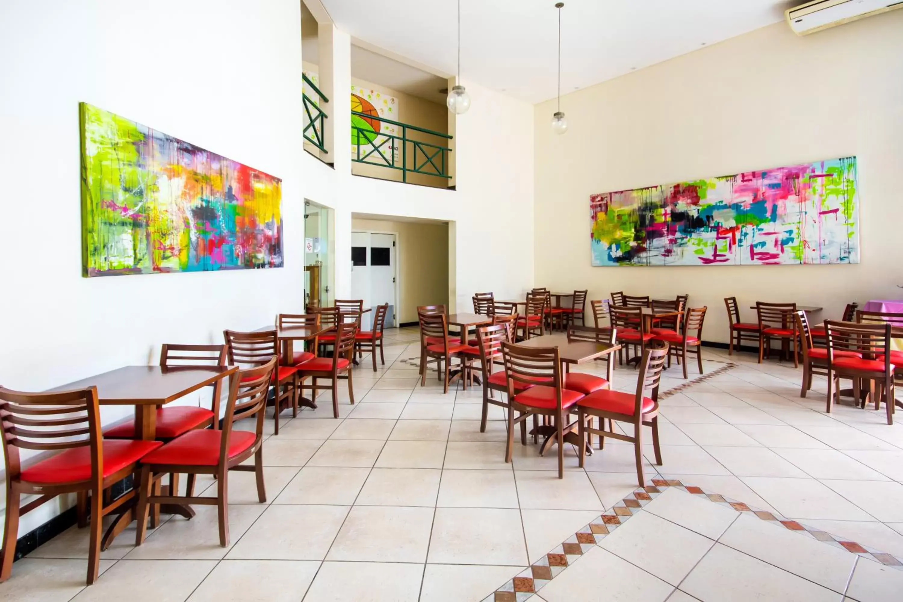Restaurant/Places to Eat in Nacional Inn Sorocaba