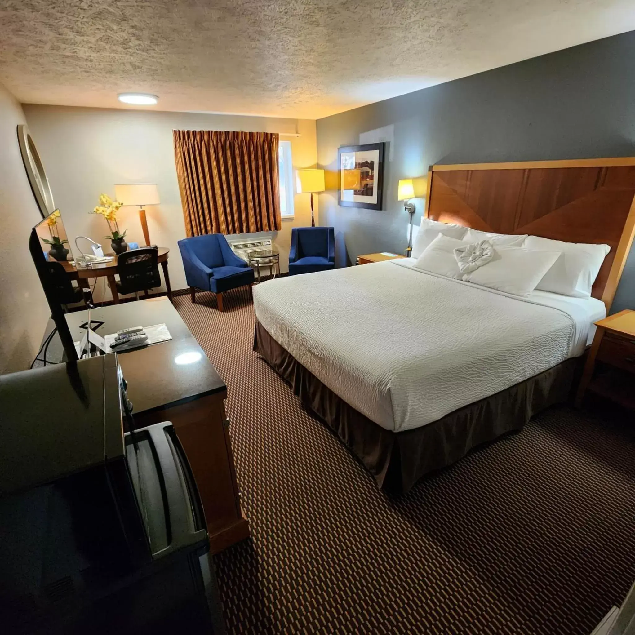 Photo of the whole room, Bed in Days Inn by Wyndham Ritzville