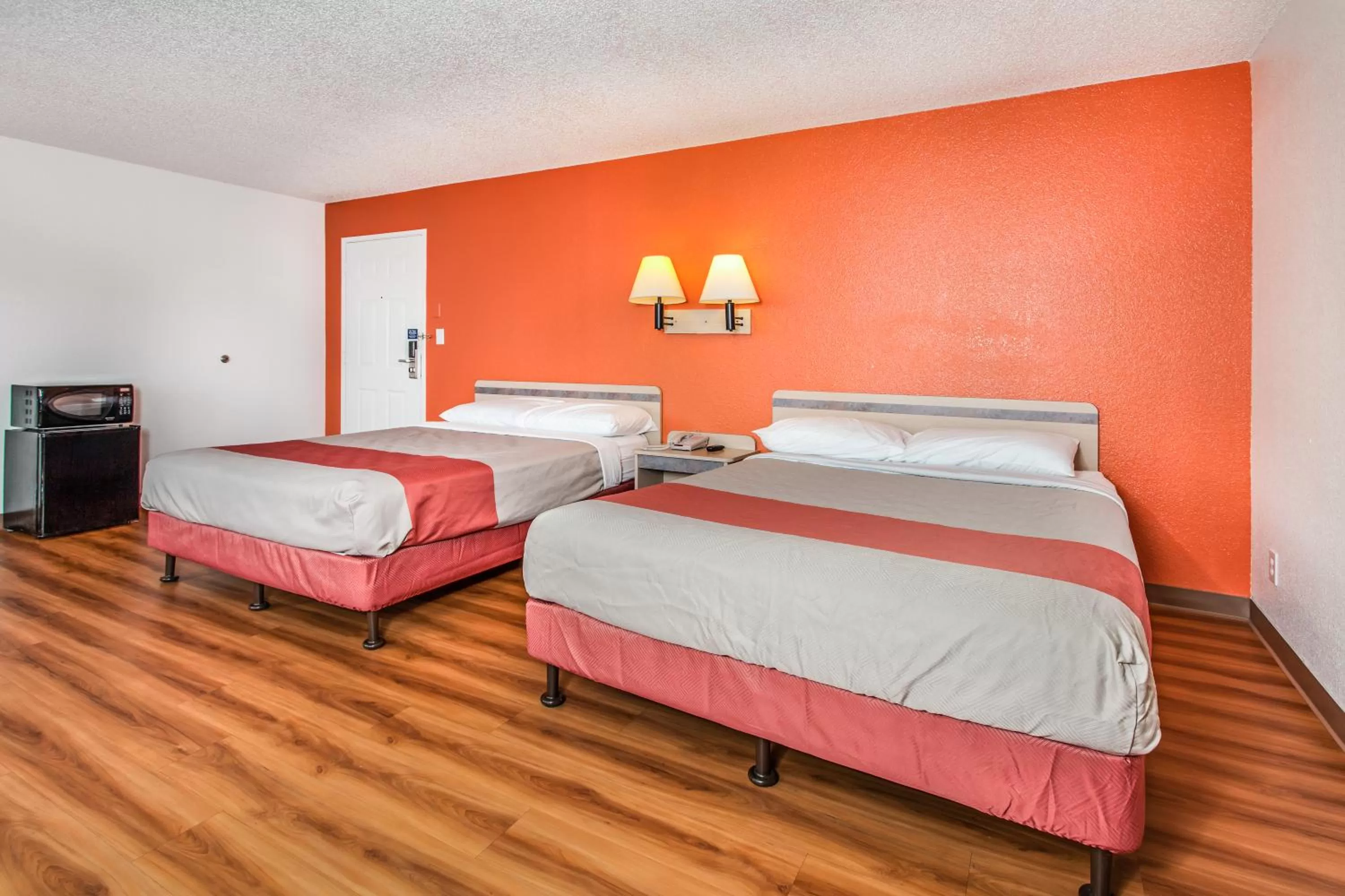 Bedroom, Bed in Motel 6-Fairfield, CA - North