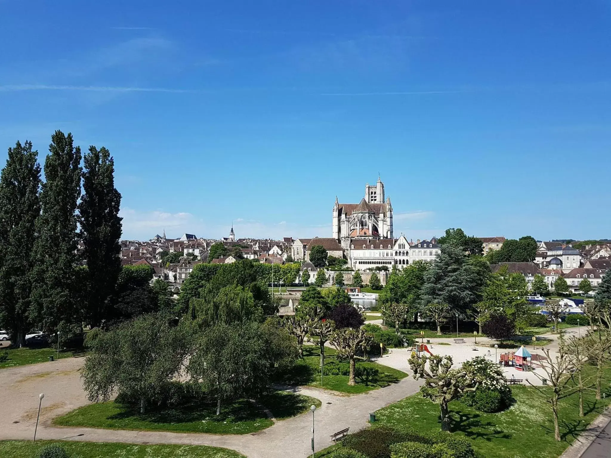 Landmark view in ibis budget Auxerre Centre