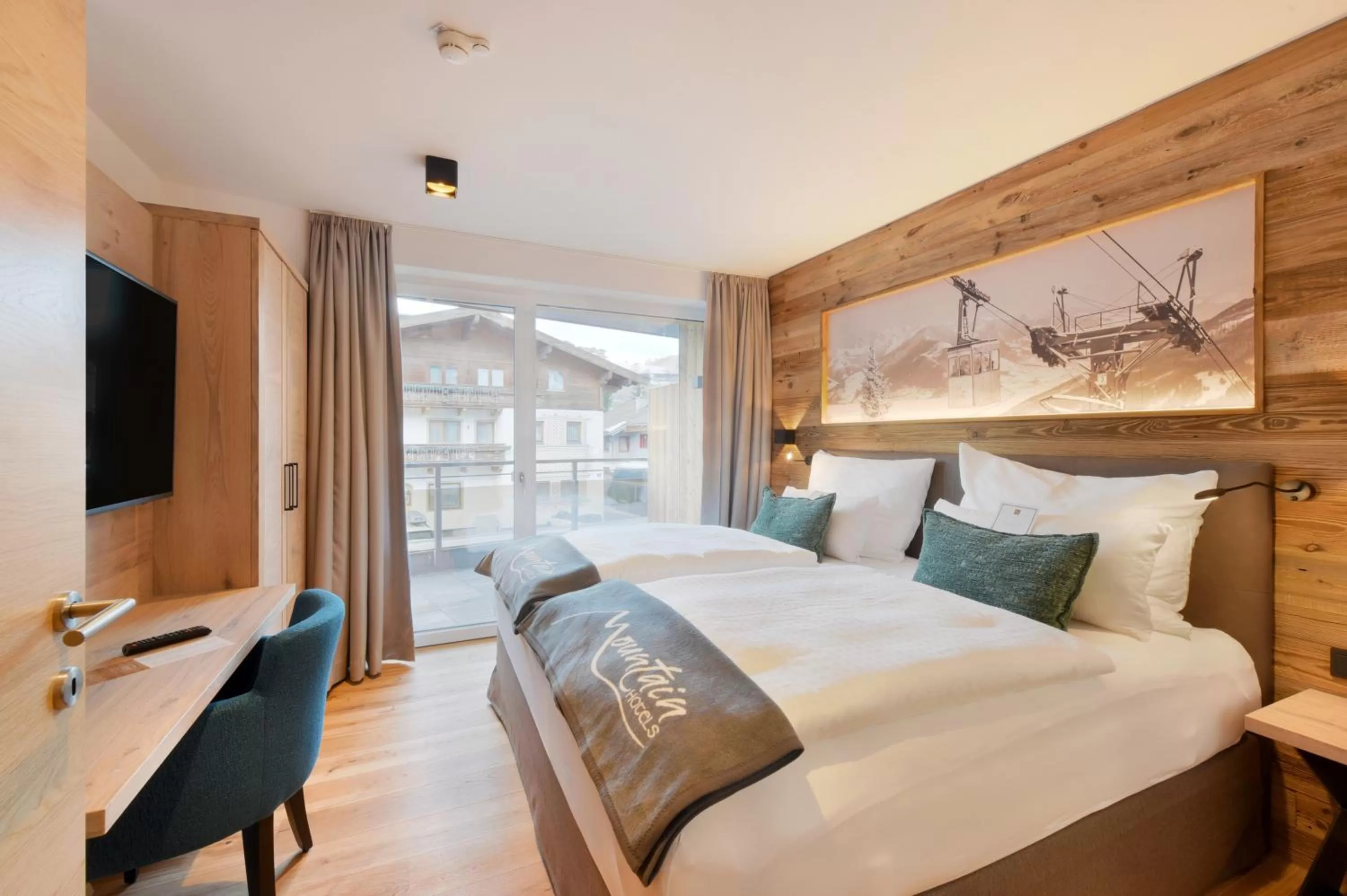 Family Apartment L in Mountain Hotel Luis