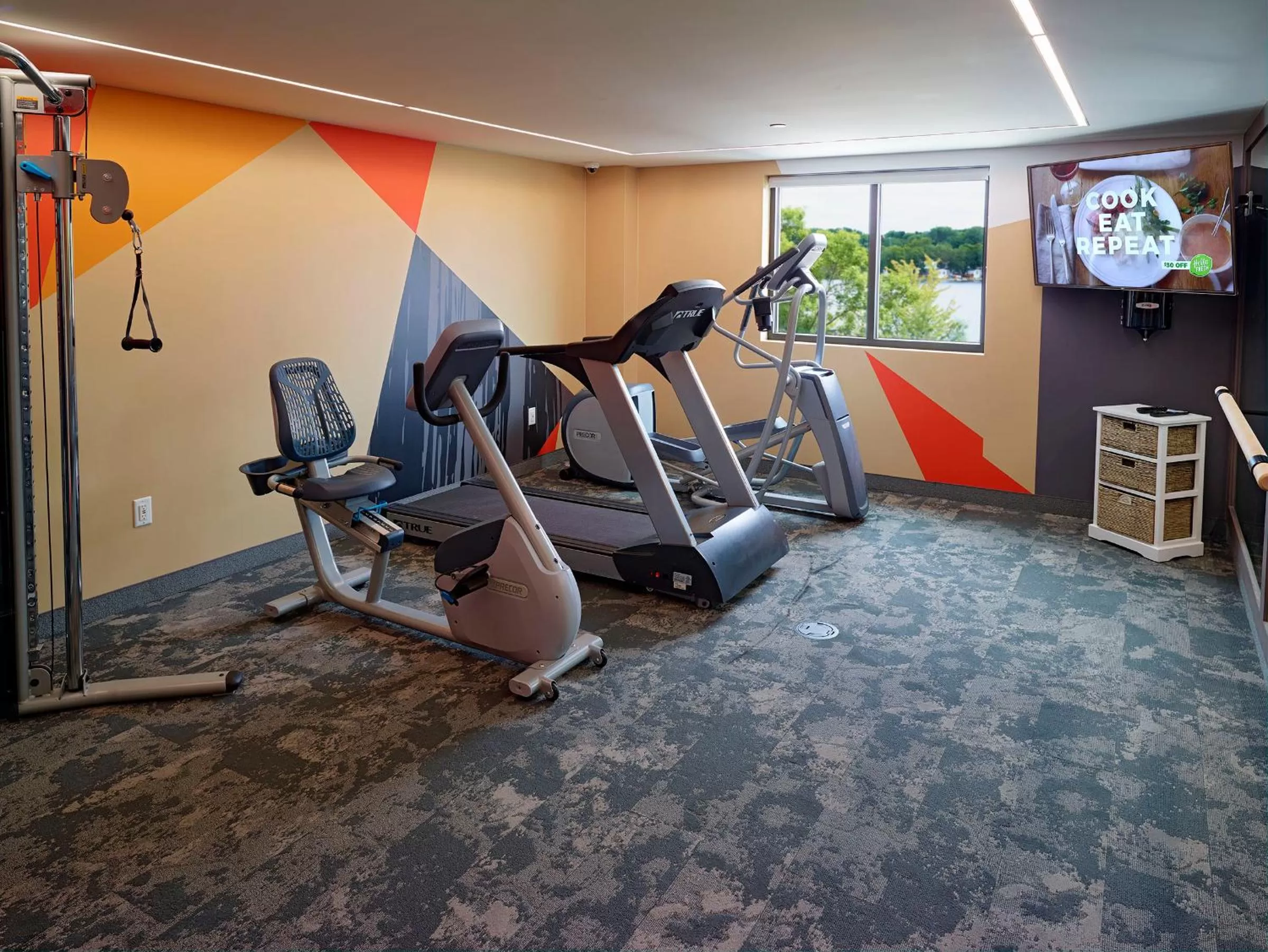 Fitness centre/facilities in LivINN Hotel St Paul East / Maplewood