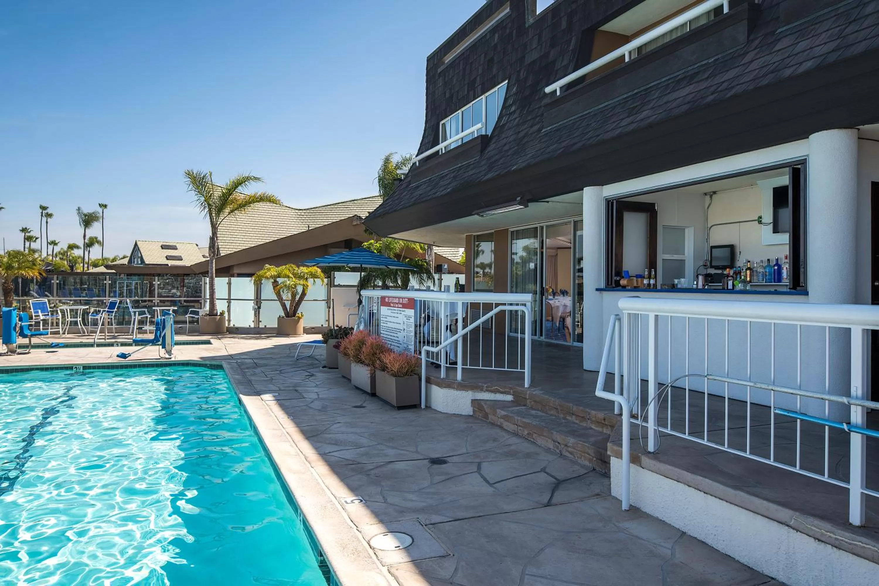 Swimming pool in Bay Club Hotel and Marina
