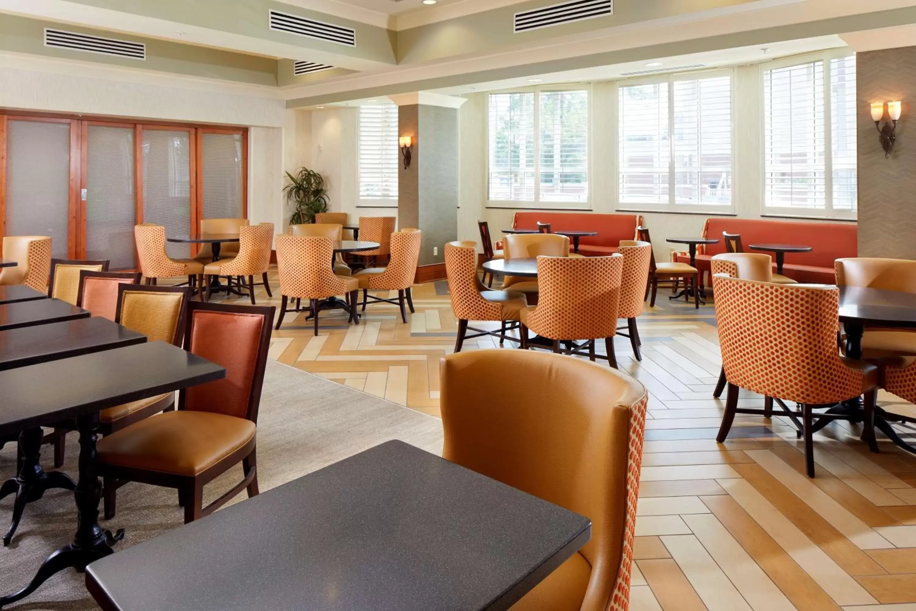 Breakfast, Restaurant/Places to Eat in Hampton Inn & Suites Savannah/Midtown