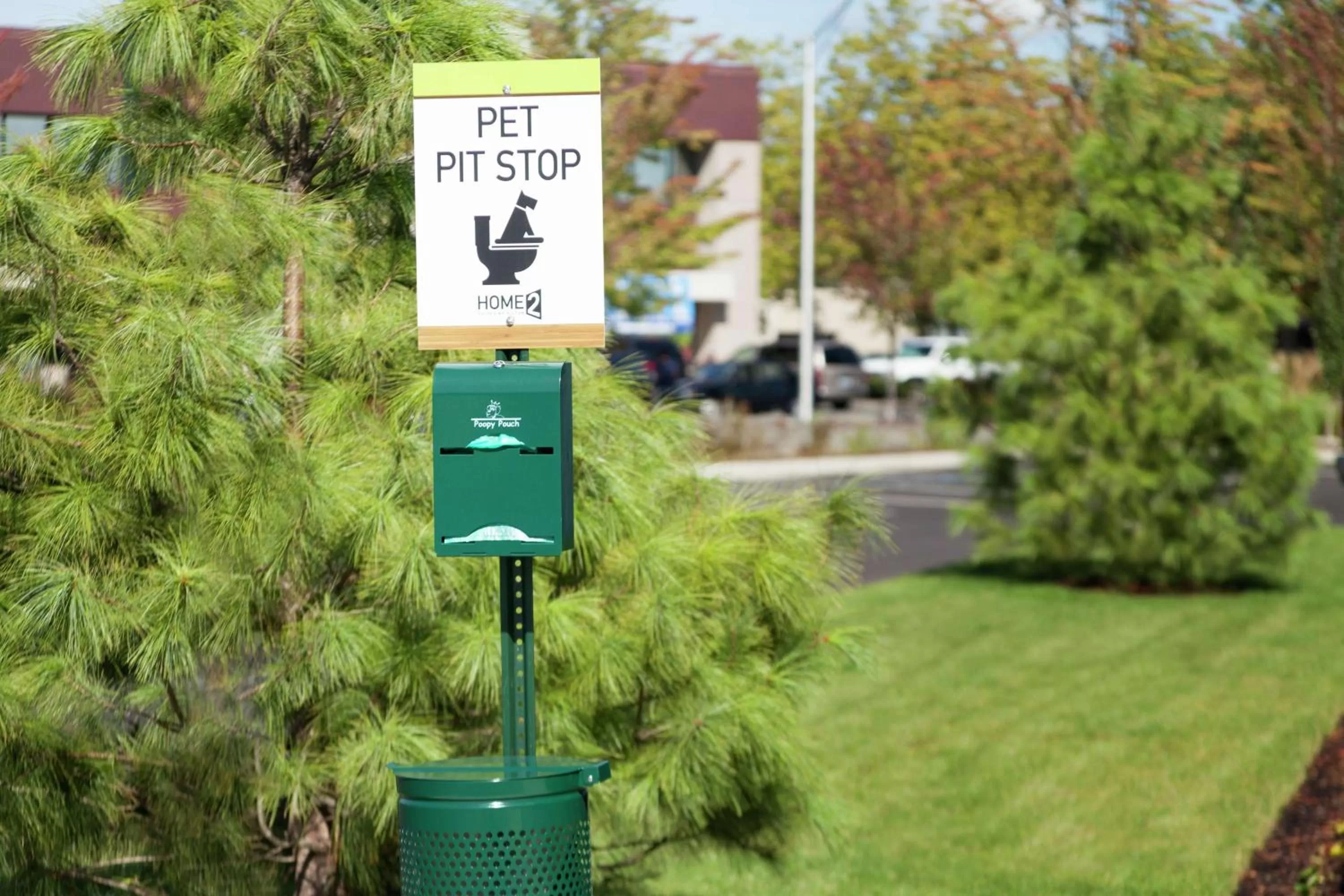 Property building in Home2 Suites by Hilton Seattle Airport