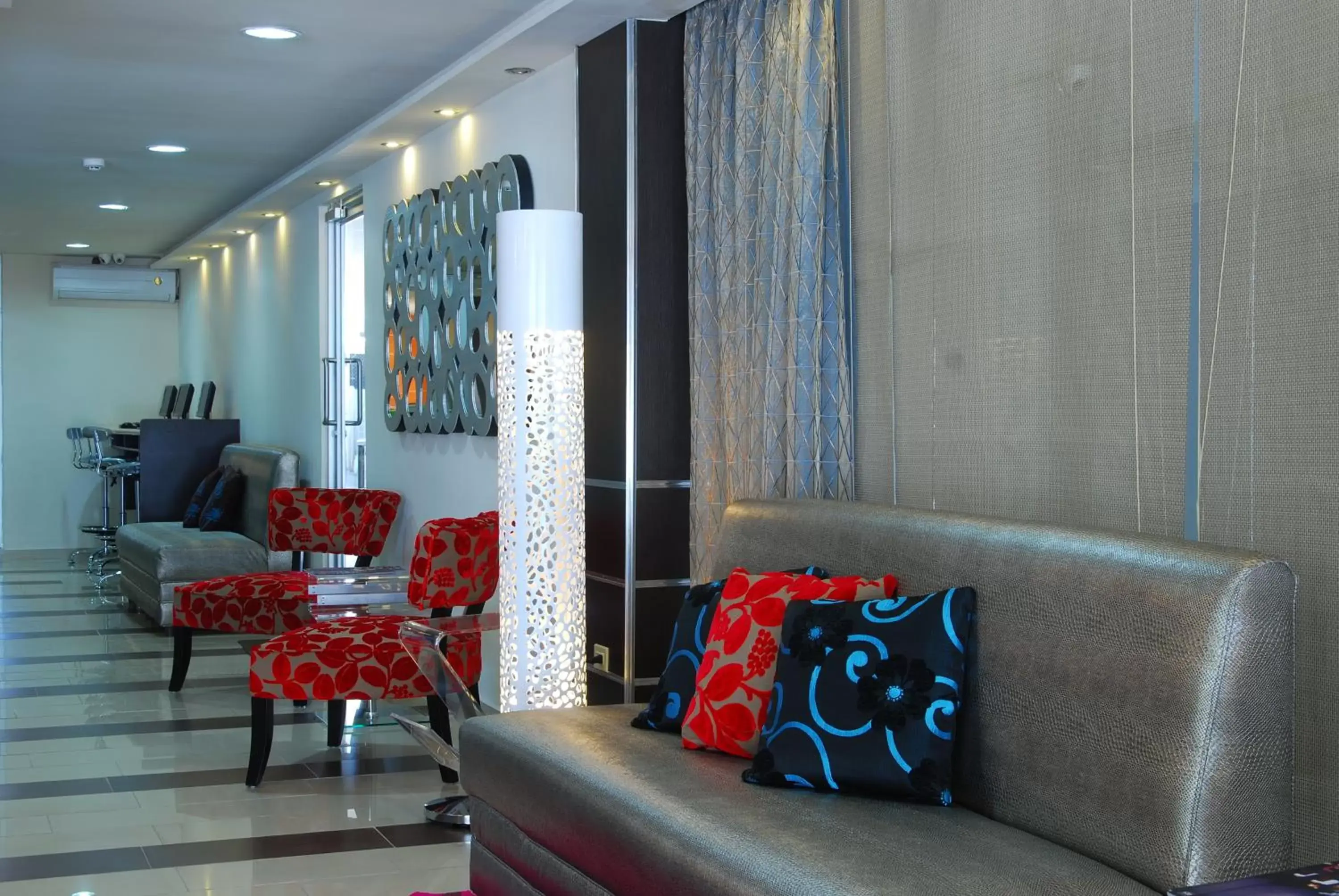 Lobby or reception in Metro Hotel Panama Lobby or reception in Metro Hotel Panama