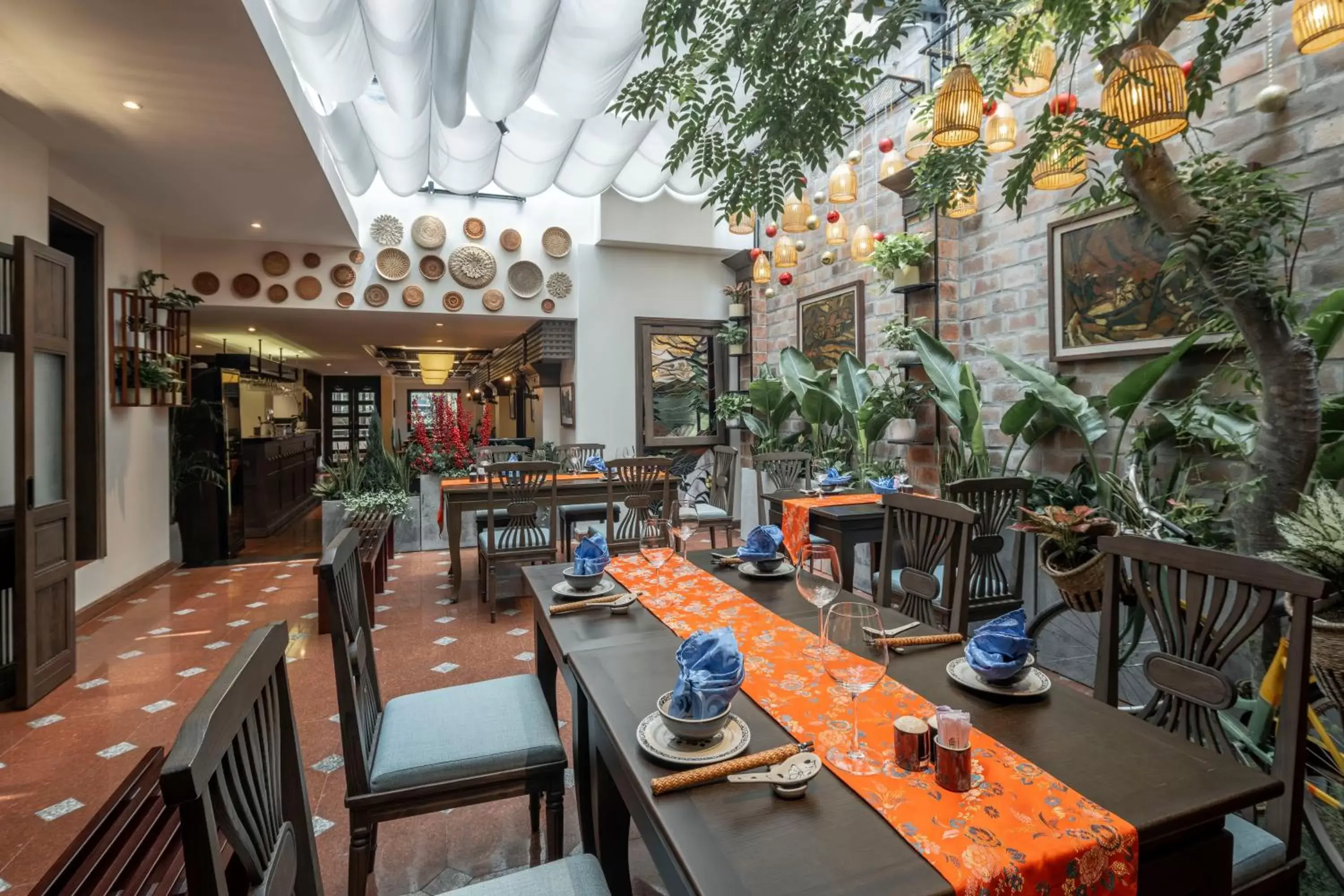 Restaurant/places to eat in De Syloia Hotel Restaurant/places to eat in De Syloia Hotel