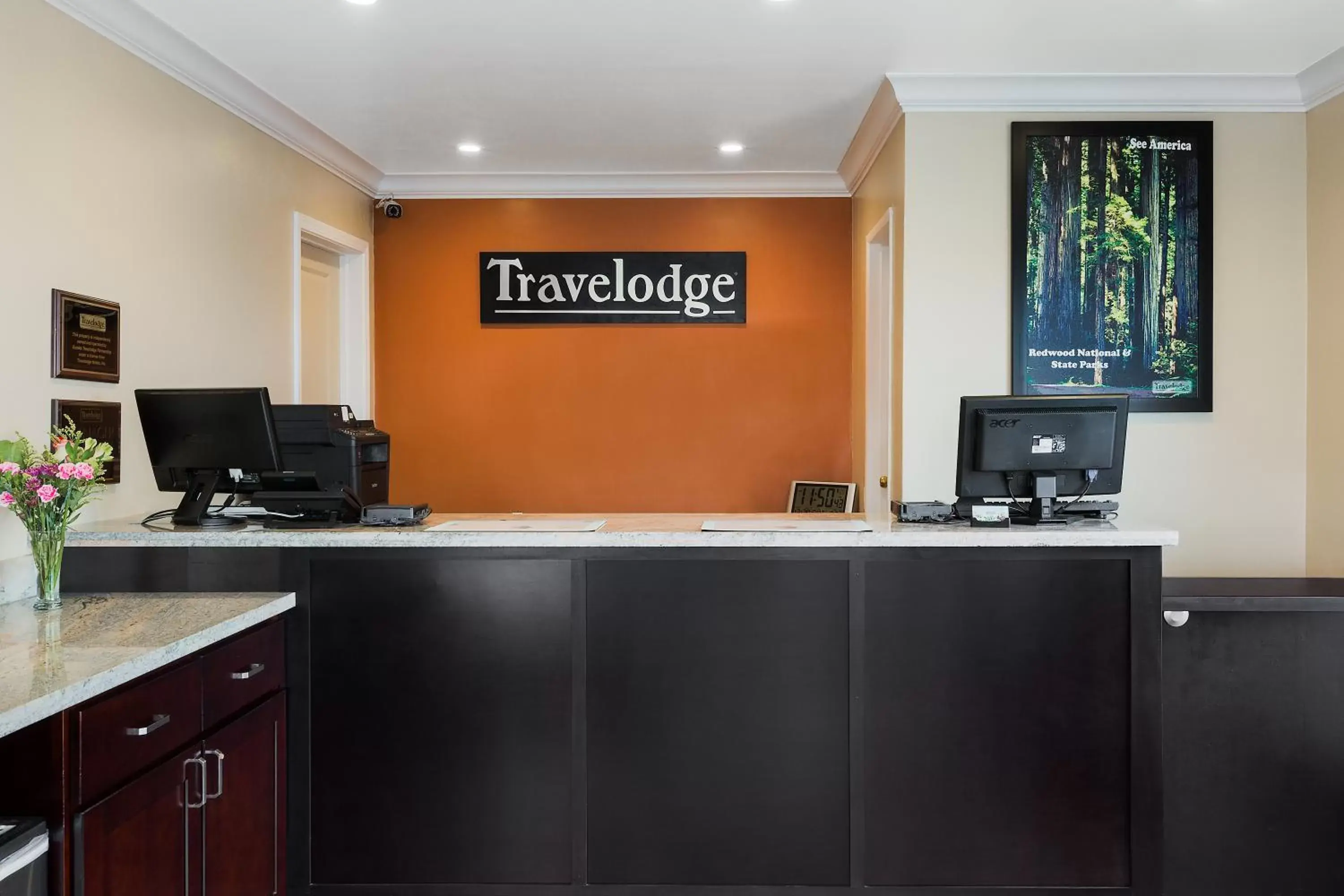 Lobby or reception in Travelodge by Wyndham Eureka Lobby or reception in Travelodge by Wyndham Eureka