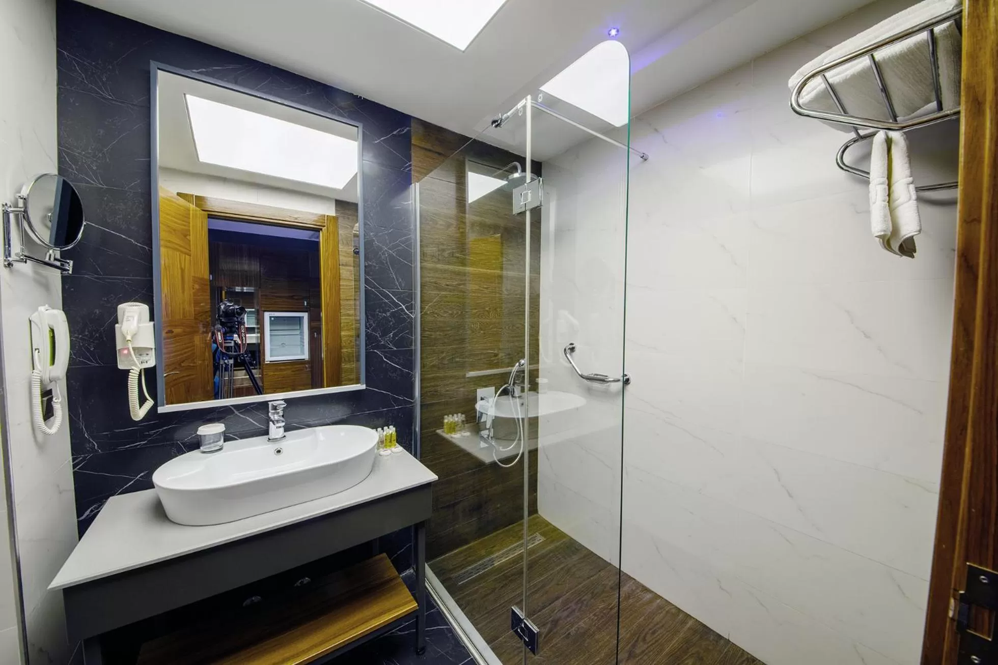 Bathroom in Ramada Plaza by Wyndham Samsun