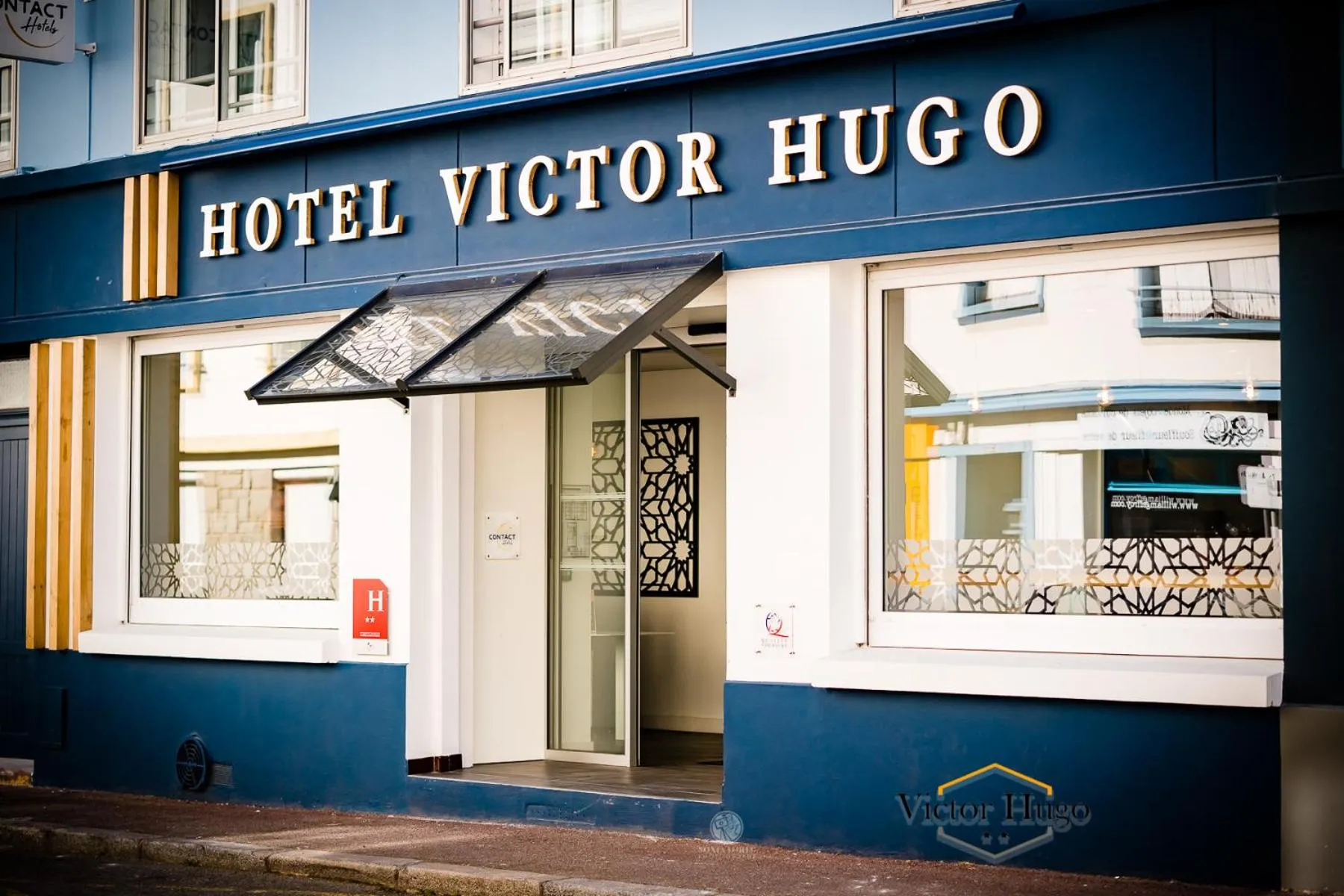 Facade/entrance in Hôtel Victor Hugo Lorient