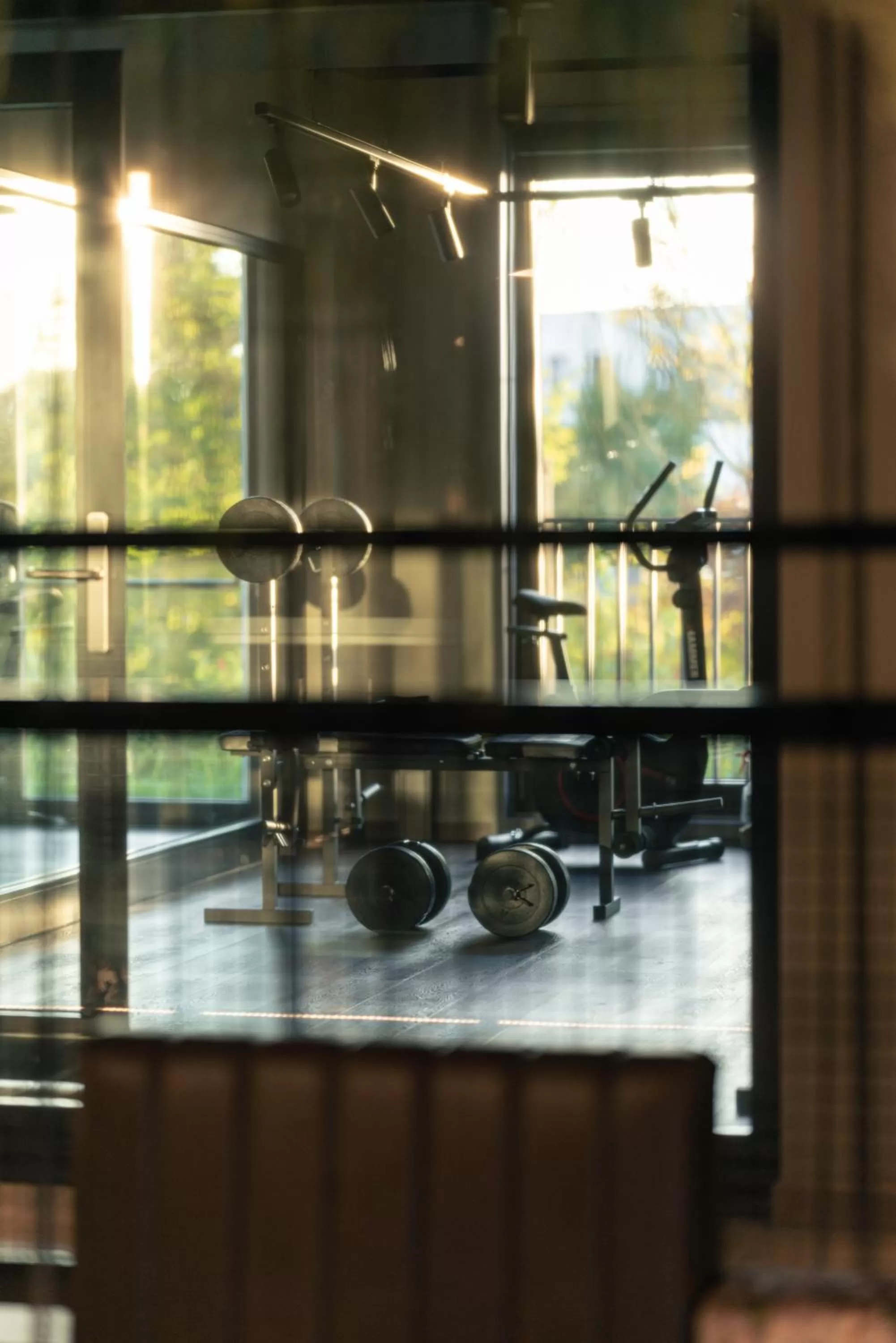 Property building in FreshSuites & Bar