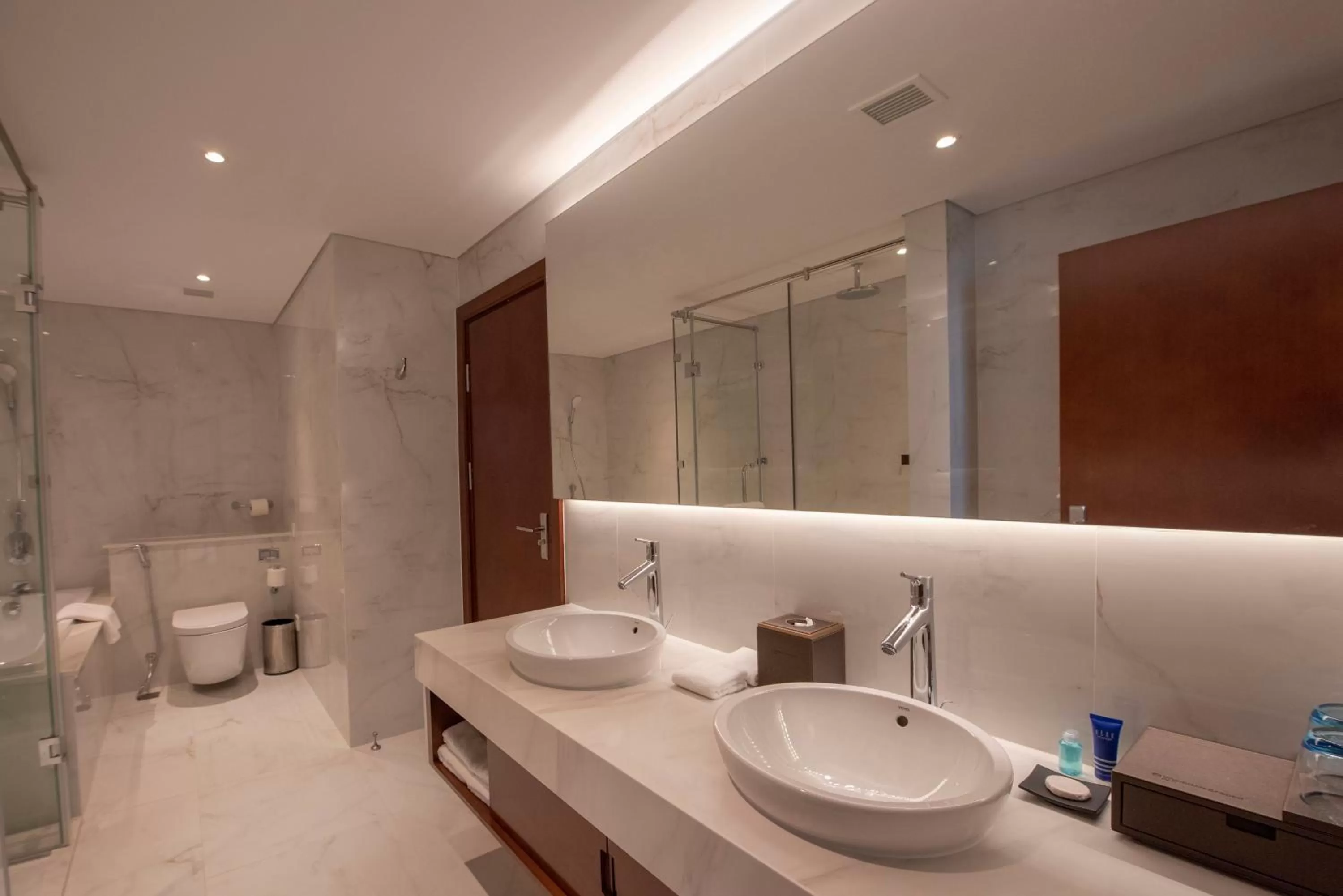 Shower in Wyndham Garden Hanoi