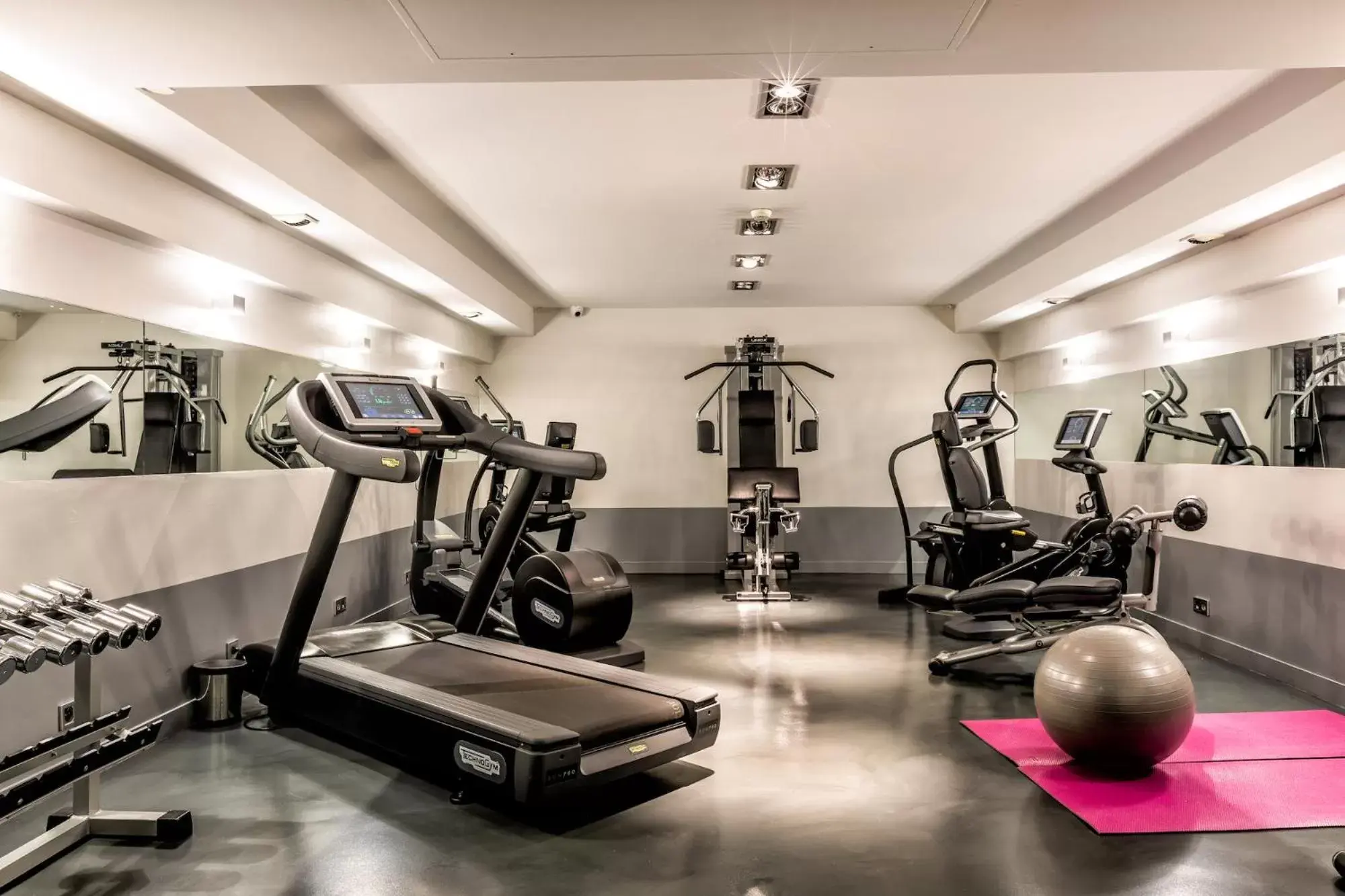 Fitness centre/facilities, Fitness Center/Facilities in Kube Hotel Paris - Ice Bar