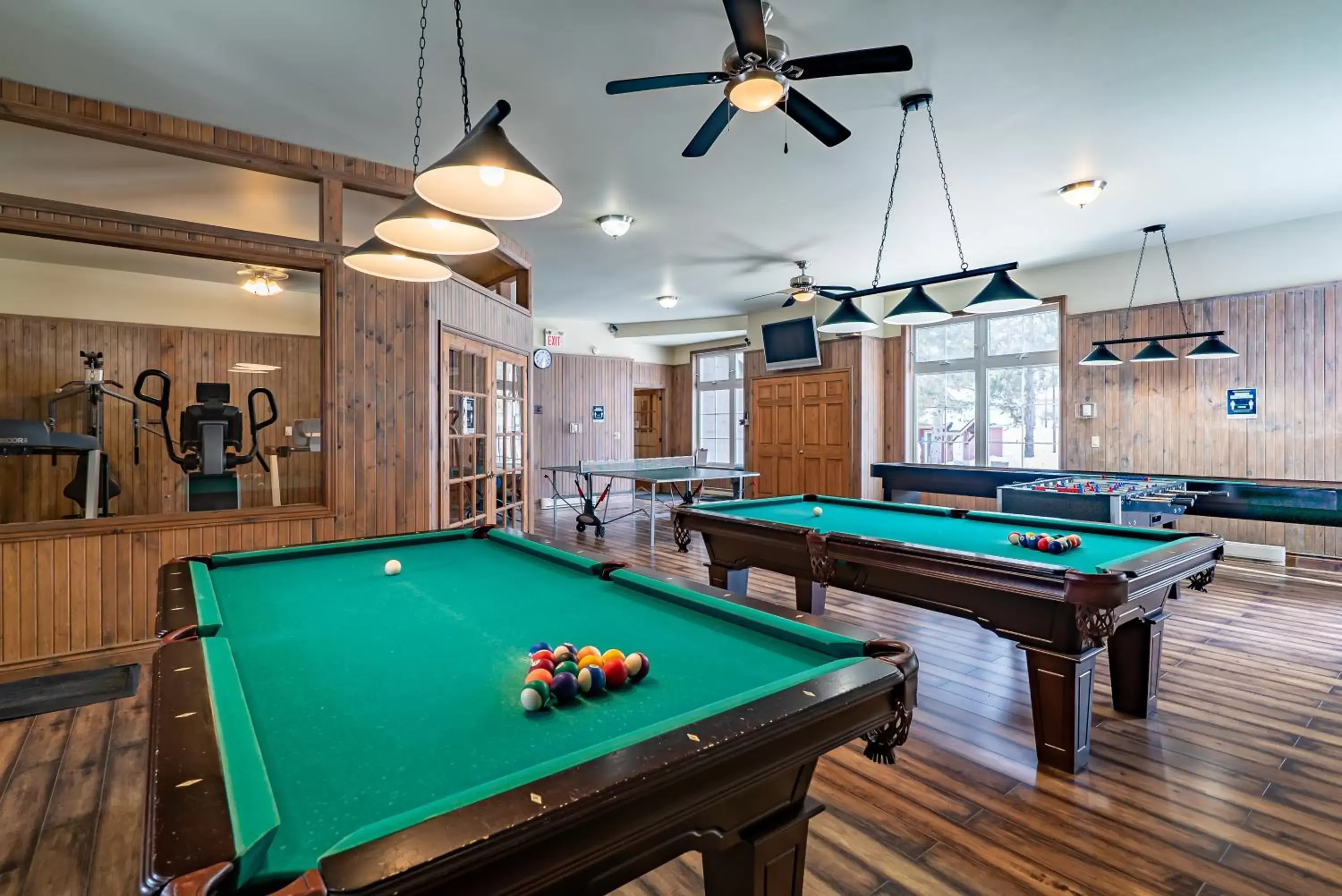 Game Room, Billiards in Blue Water Acres