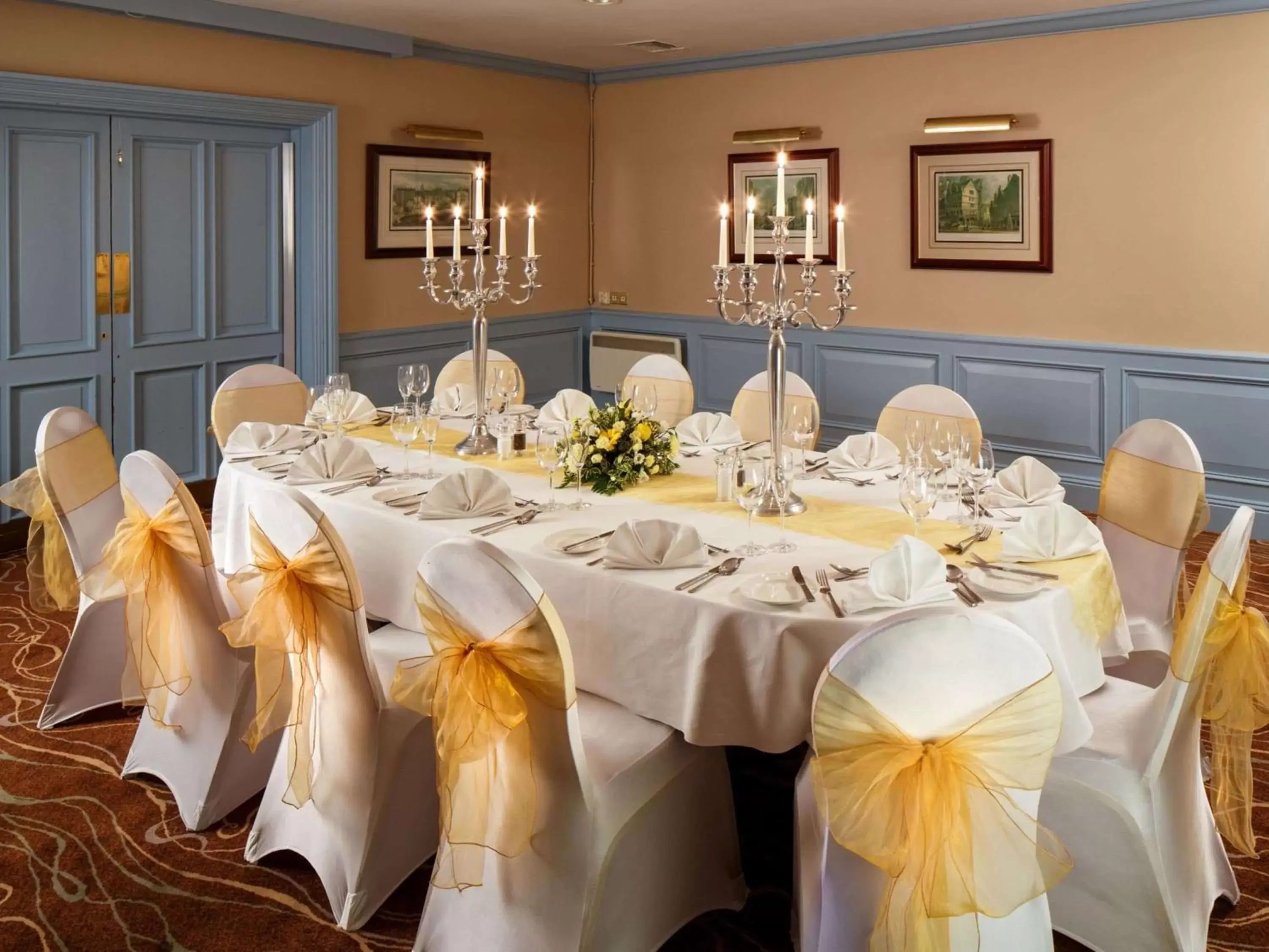 Property building, Banquet Facilities in Mercure Livingston Hotel
