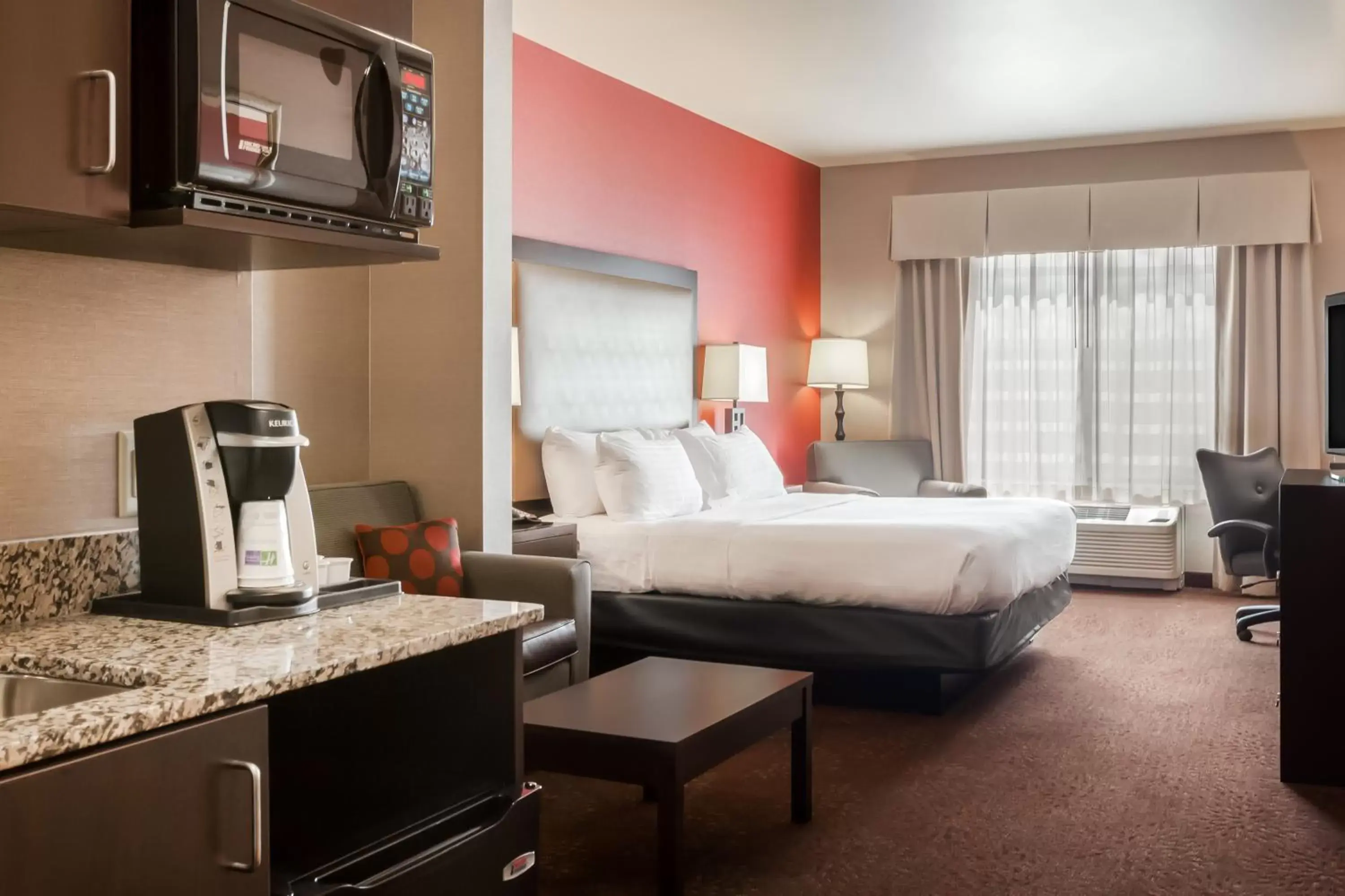 Photo of the whole room in Holiday Inn Express and Suites Missoula, an IHG Hotel