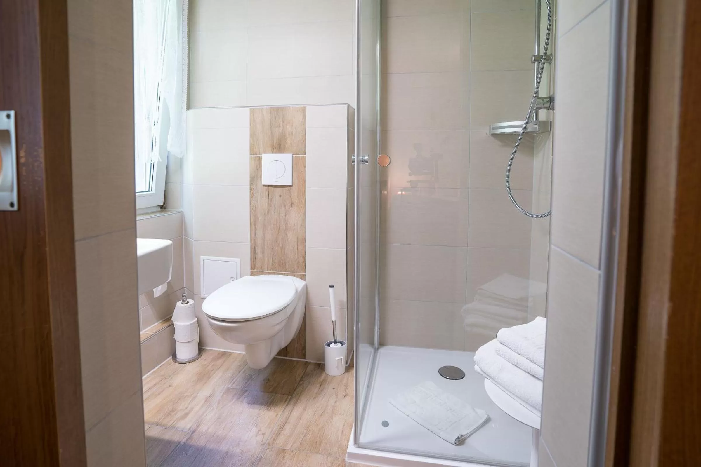 Bathroom in Waldgaststätte Sennhütte