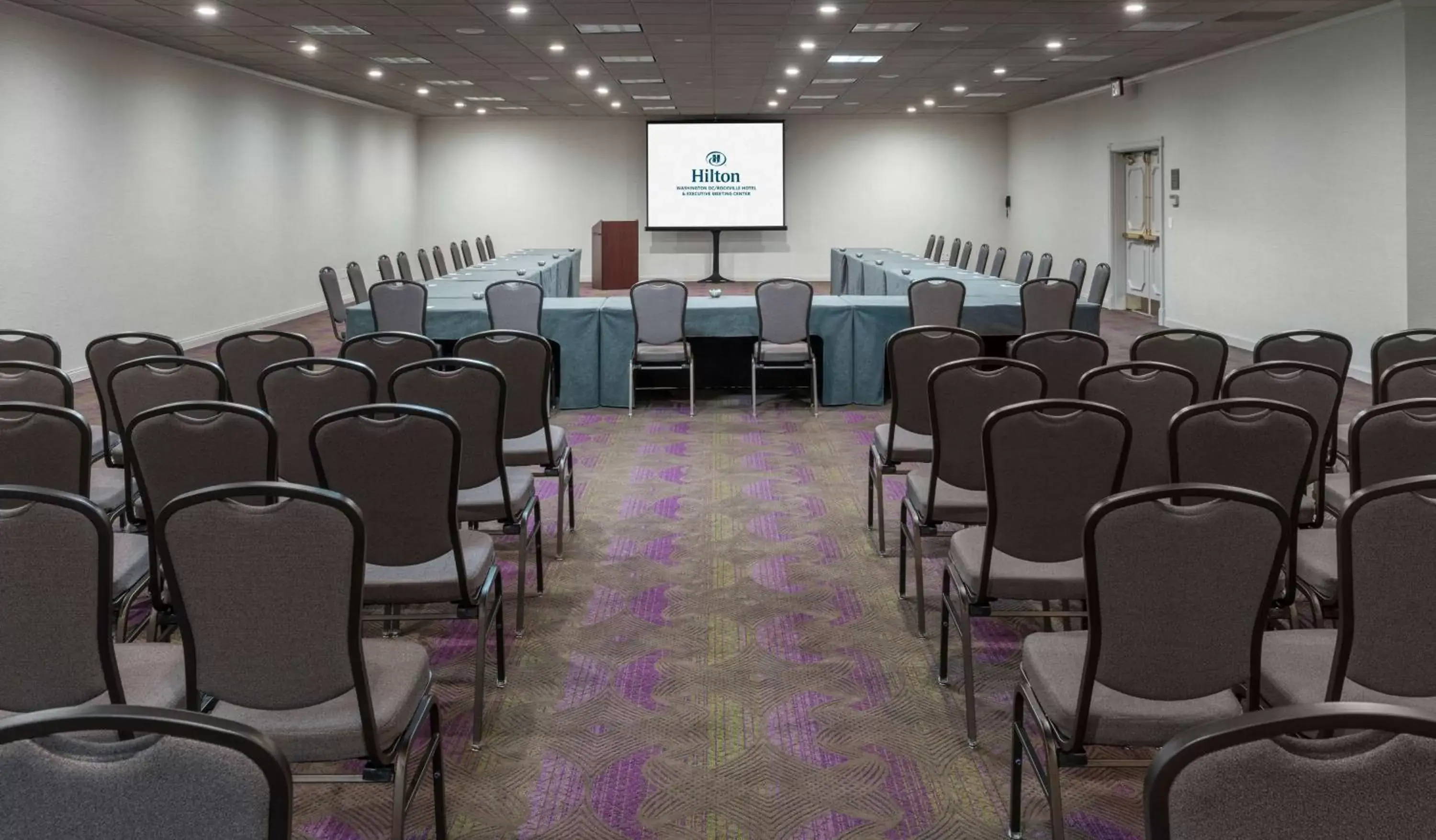 Meeting/conference room in Hilton Washington DC/Rockville Hotel & Executive Meeting Center