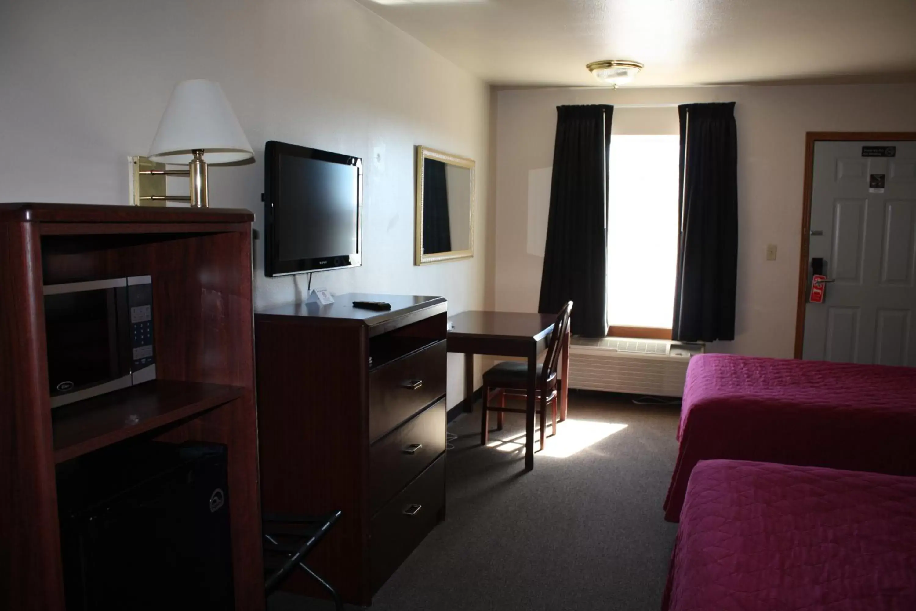 Photo of the whole room in Boomtown Inn Photo of the whole room in Boomtown Inn