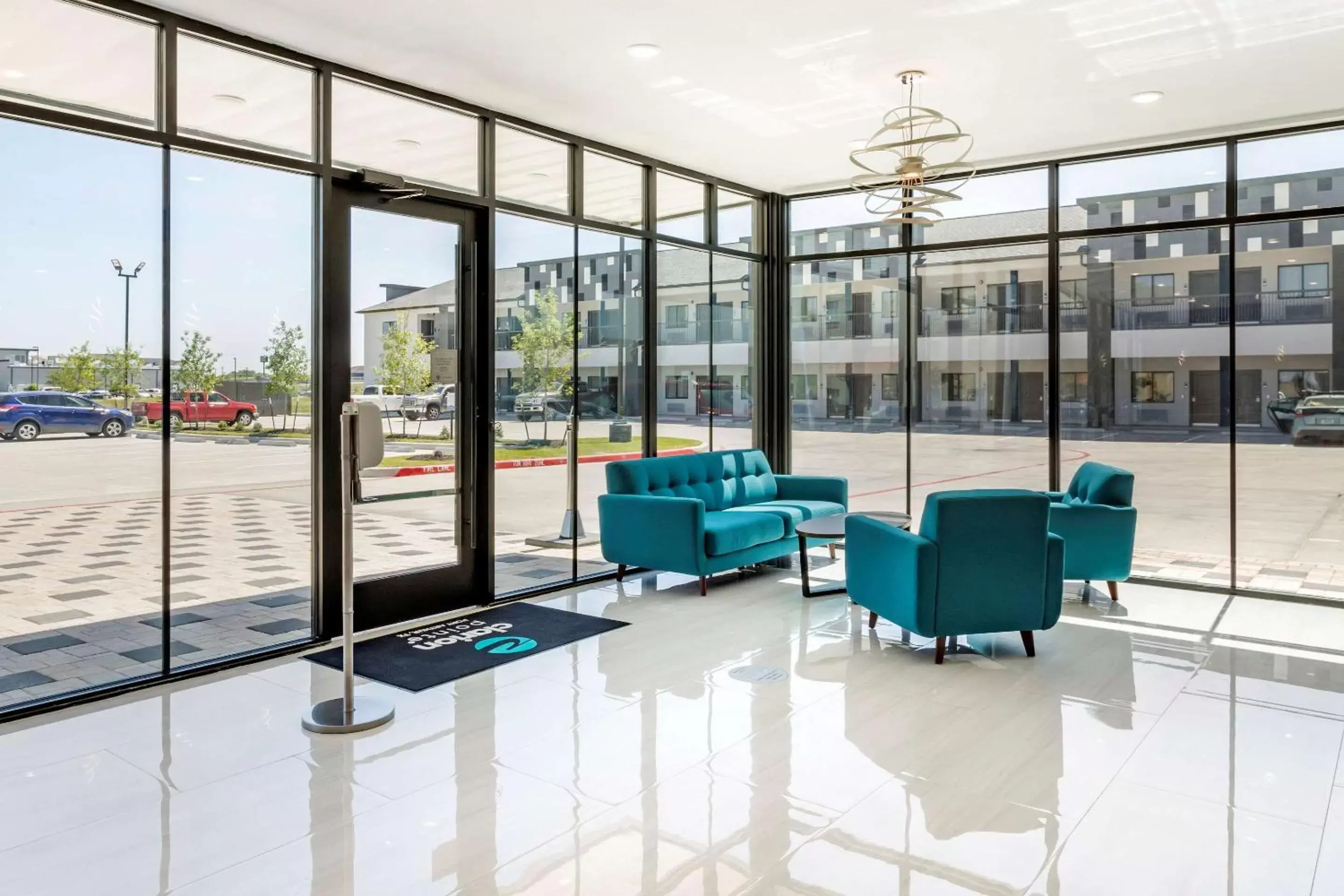 Lobby or reception in Clarion Pointe Port Arthur-Beaumont South