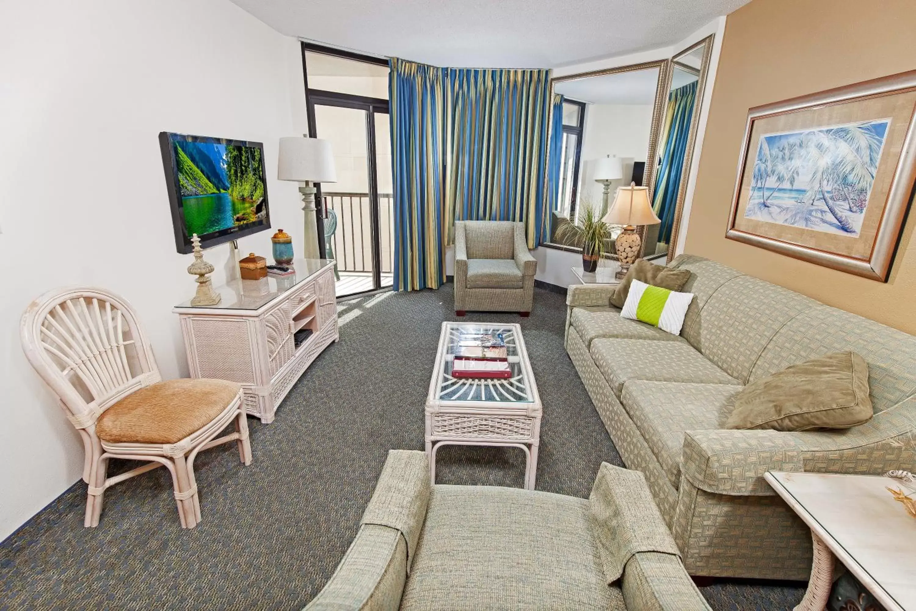 Living room, Seating Area in Beach Vacation Condos South