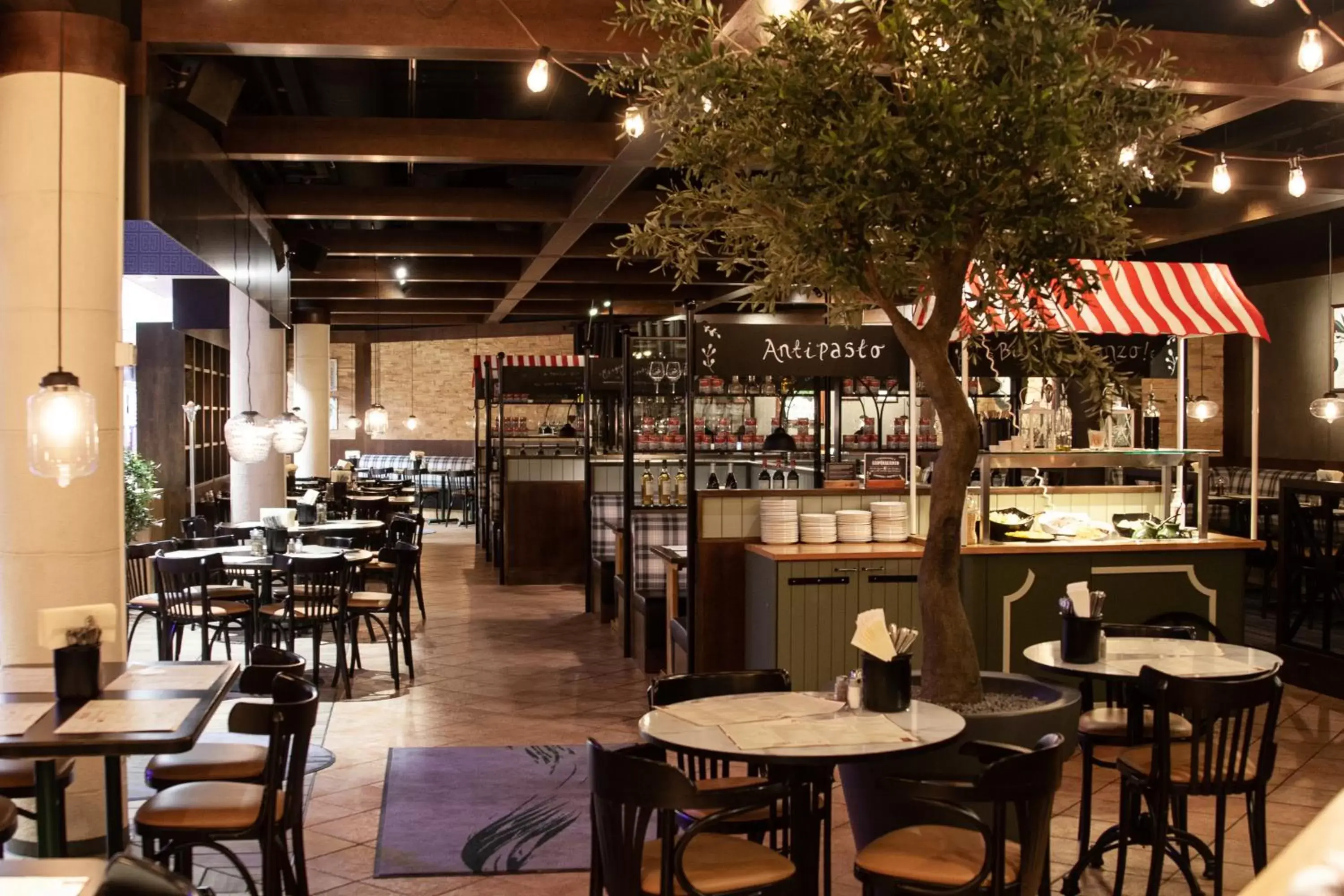 Restaurant/places to eat in Original Sokos Hotel Lappee Restaurant/places to eat in Original Sokos Hotel Lappee