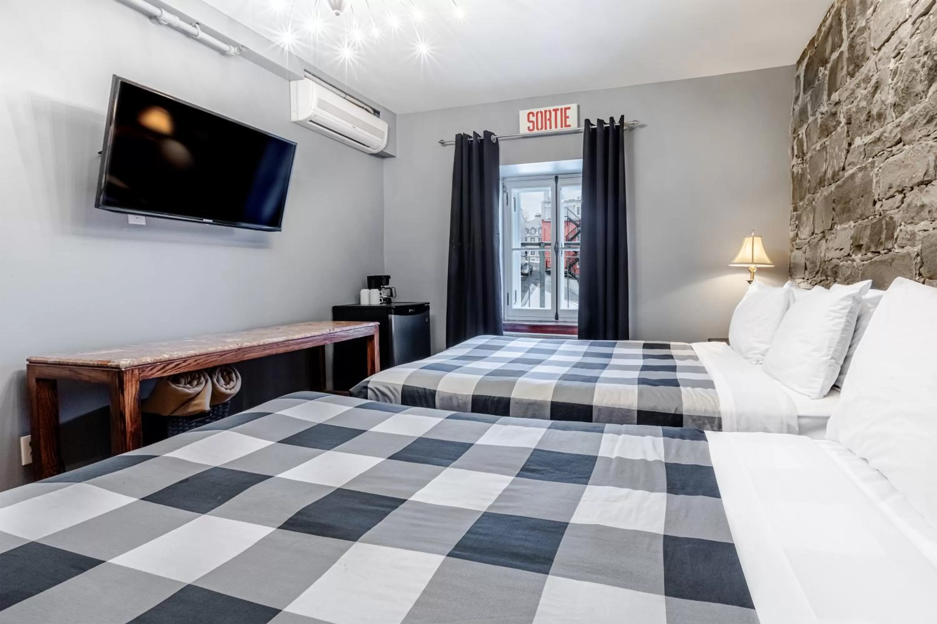 Bed in Hotel Maison du Général