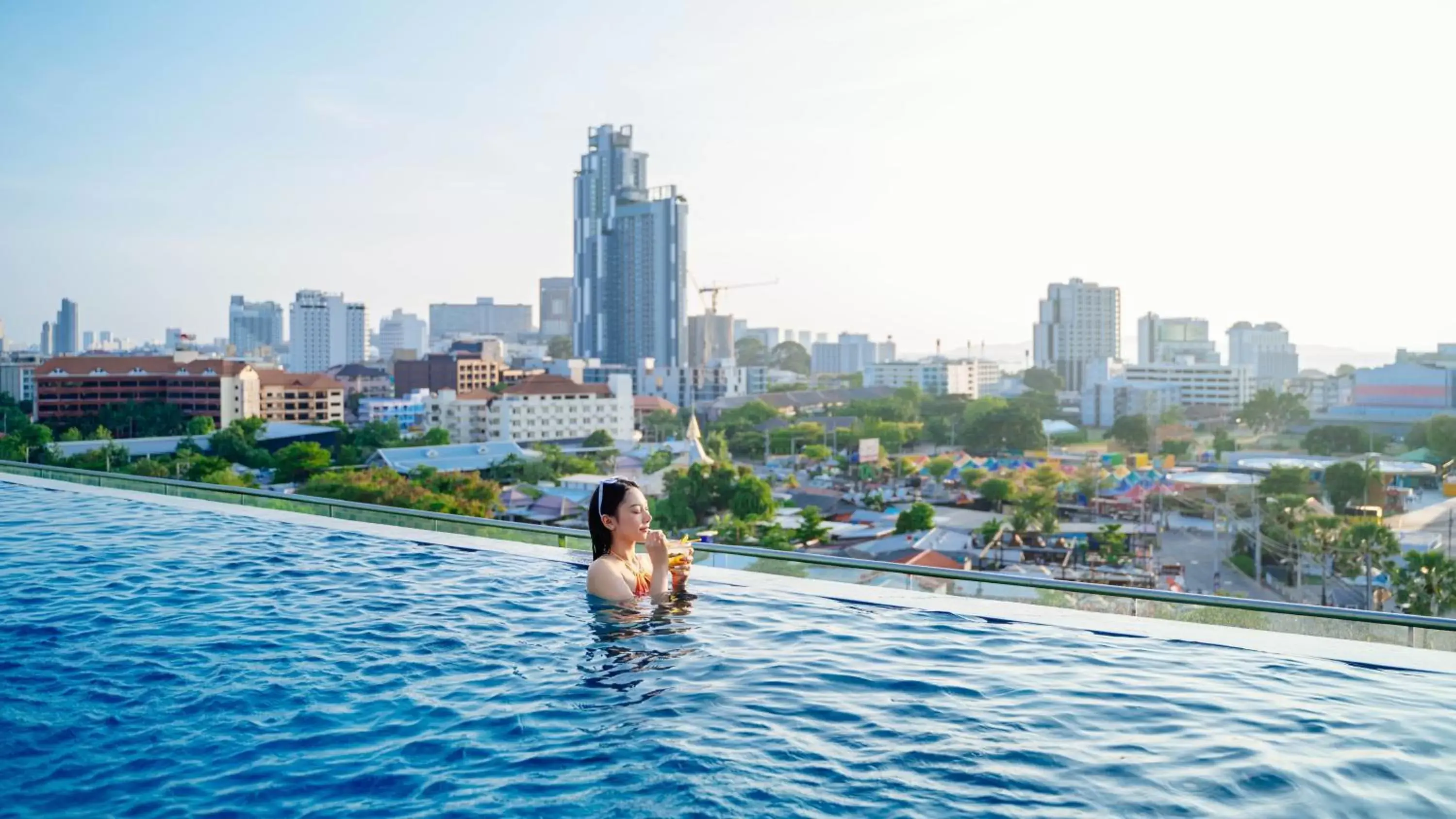 Pool view, Swimming Pool in T Pattaya Hotel SHA Extra Plus