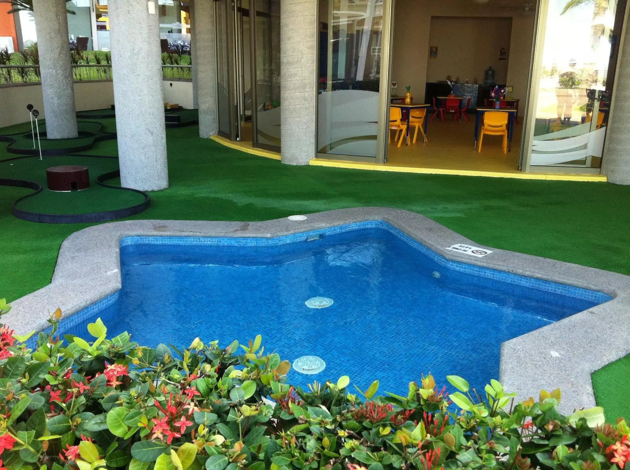 Swimming Pool in Sunset Plaza Beach Resort Puerto Vallarta All Inclusive