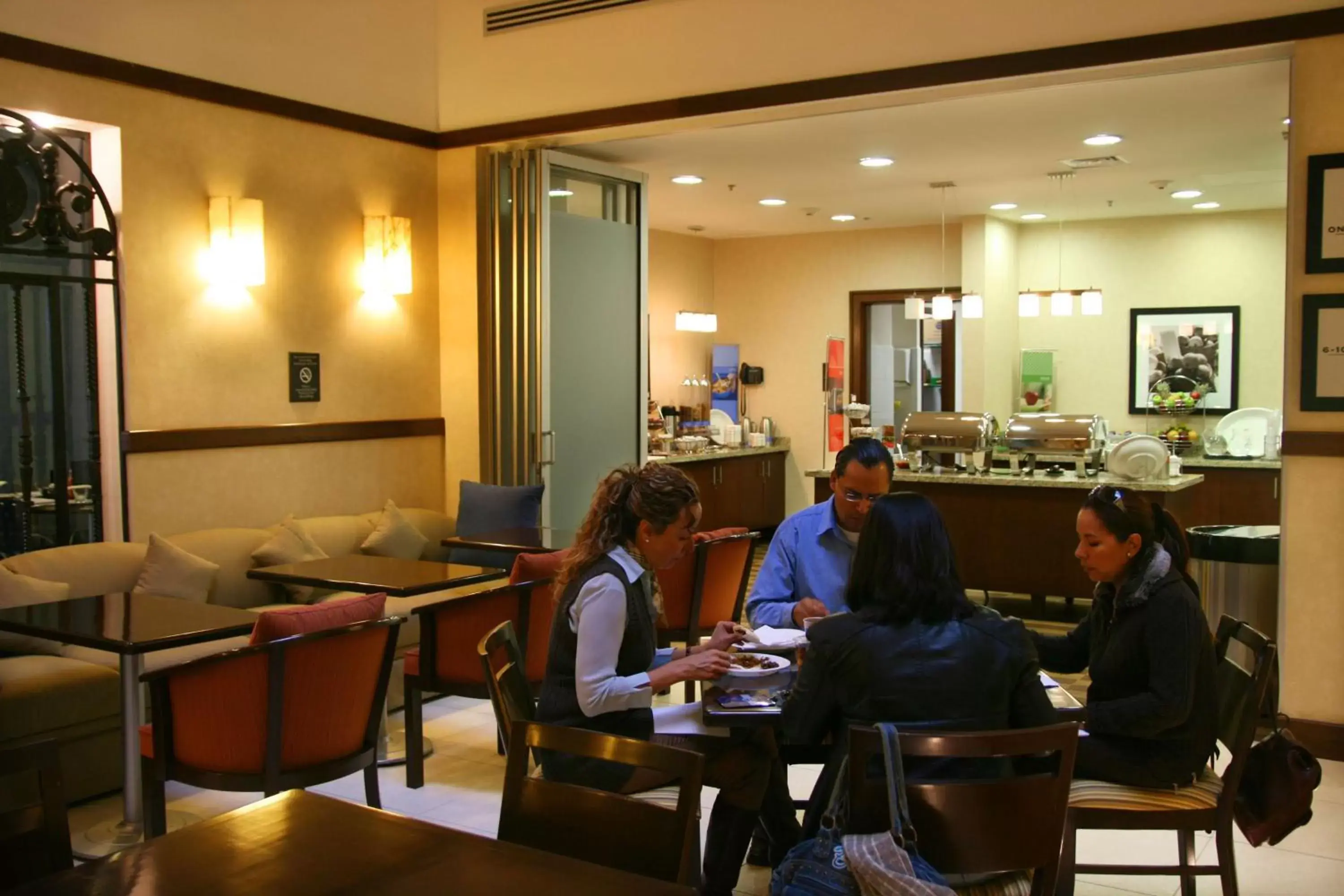 Dining area, Restaurant/Places to Eat in Hampton Inn & Suites Mexico City - Centro Historico