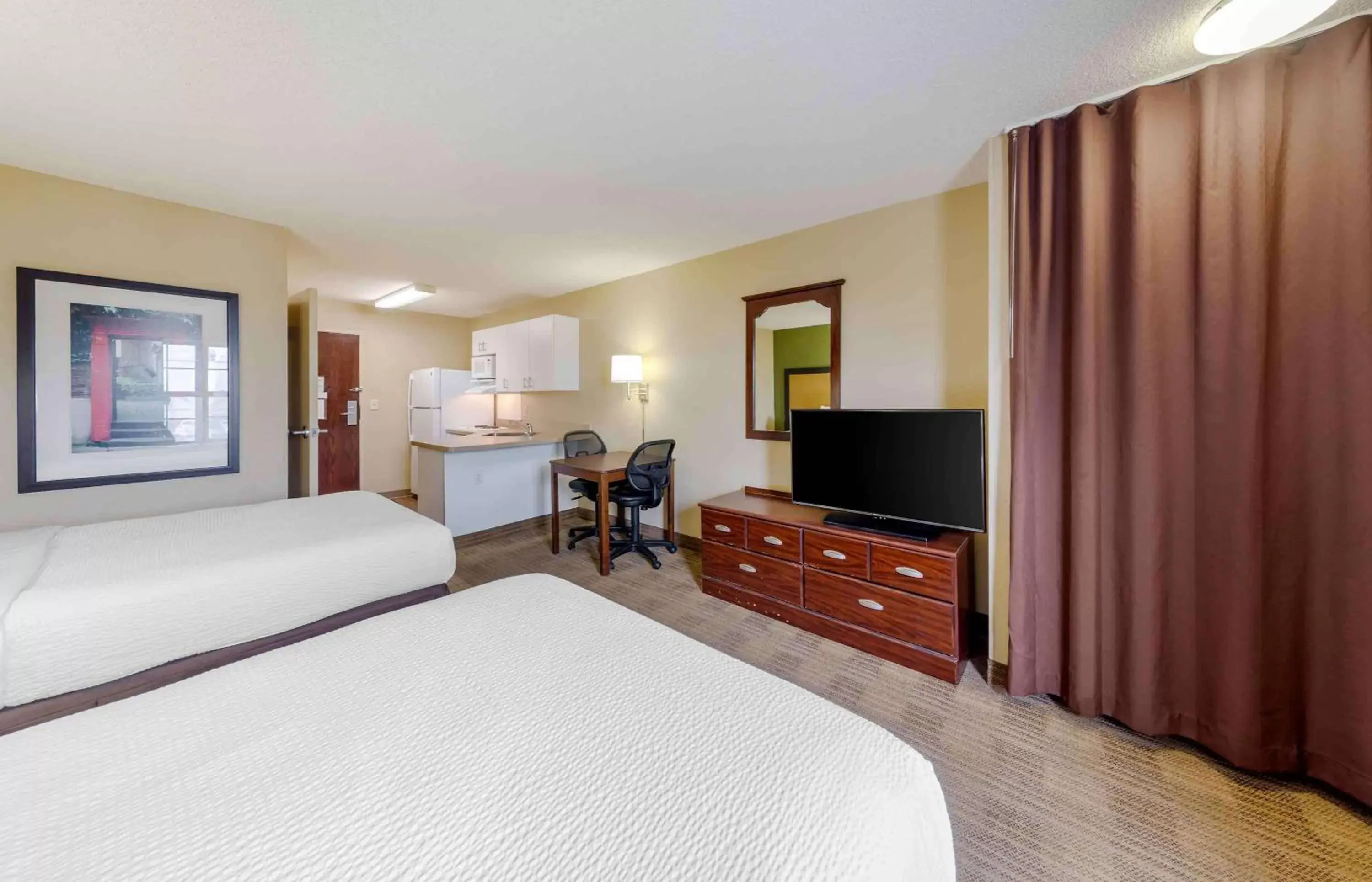 Bedroom, TV/Entertainment Center in Extended Stay America Suites - Orange County - Huntington Beach