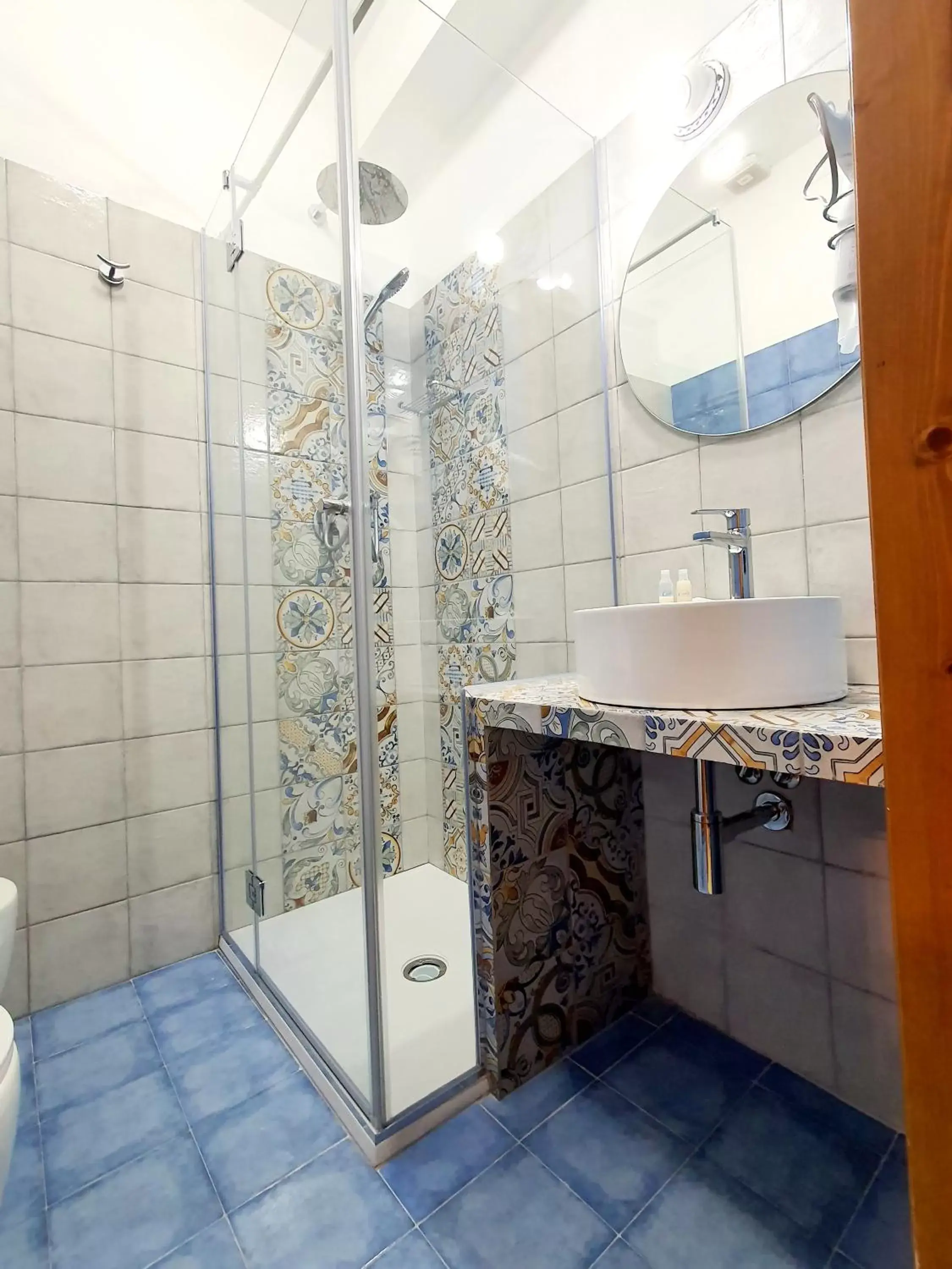 Bathroom in Hotel Cala Marina