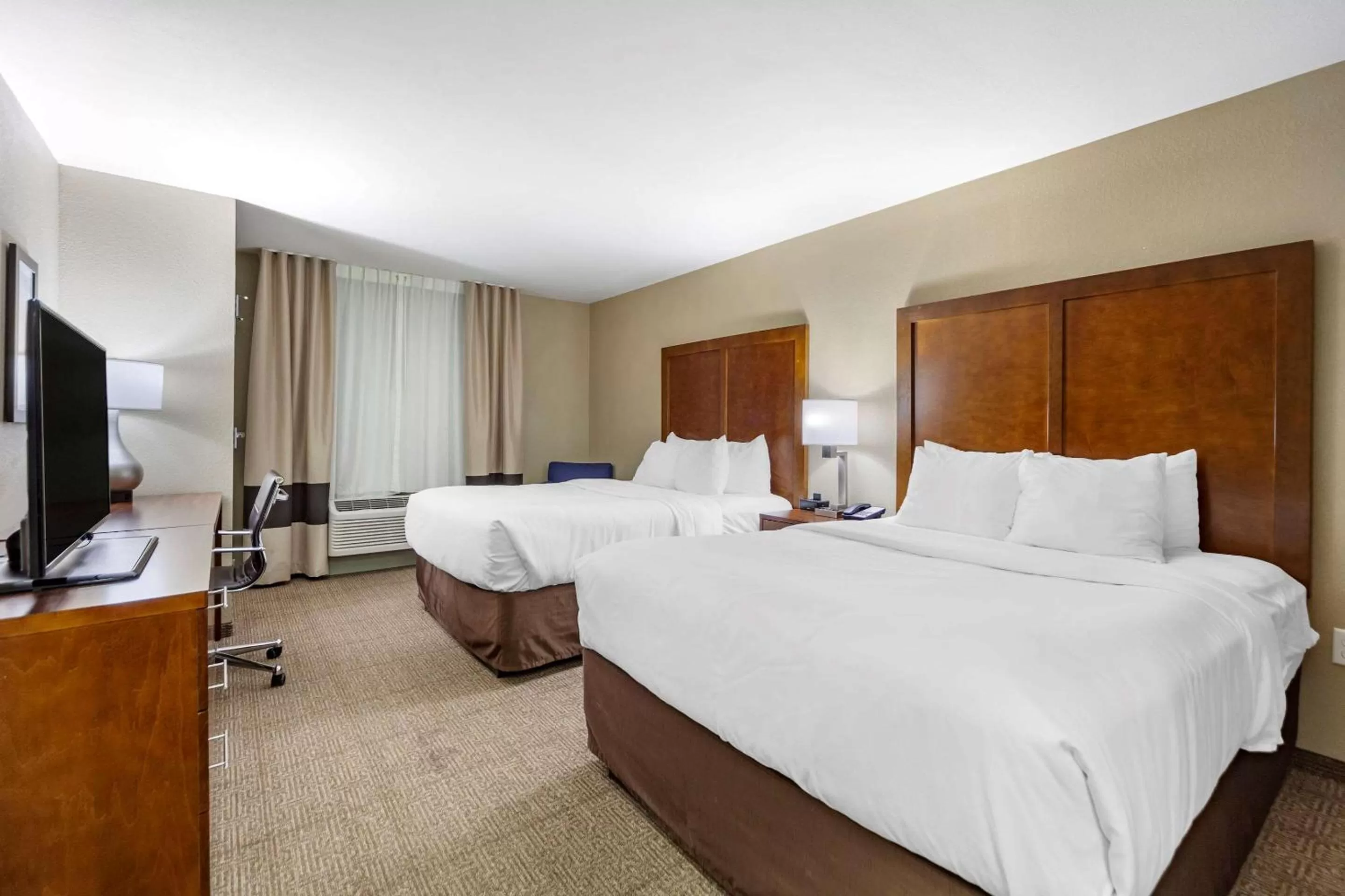 Photo of the whole room, Bed in Comfort Inn & Suites Sidney I-80